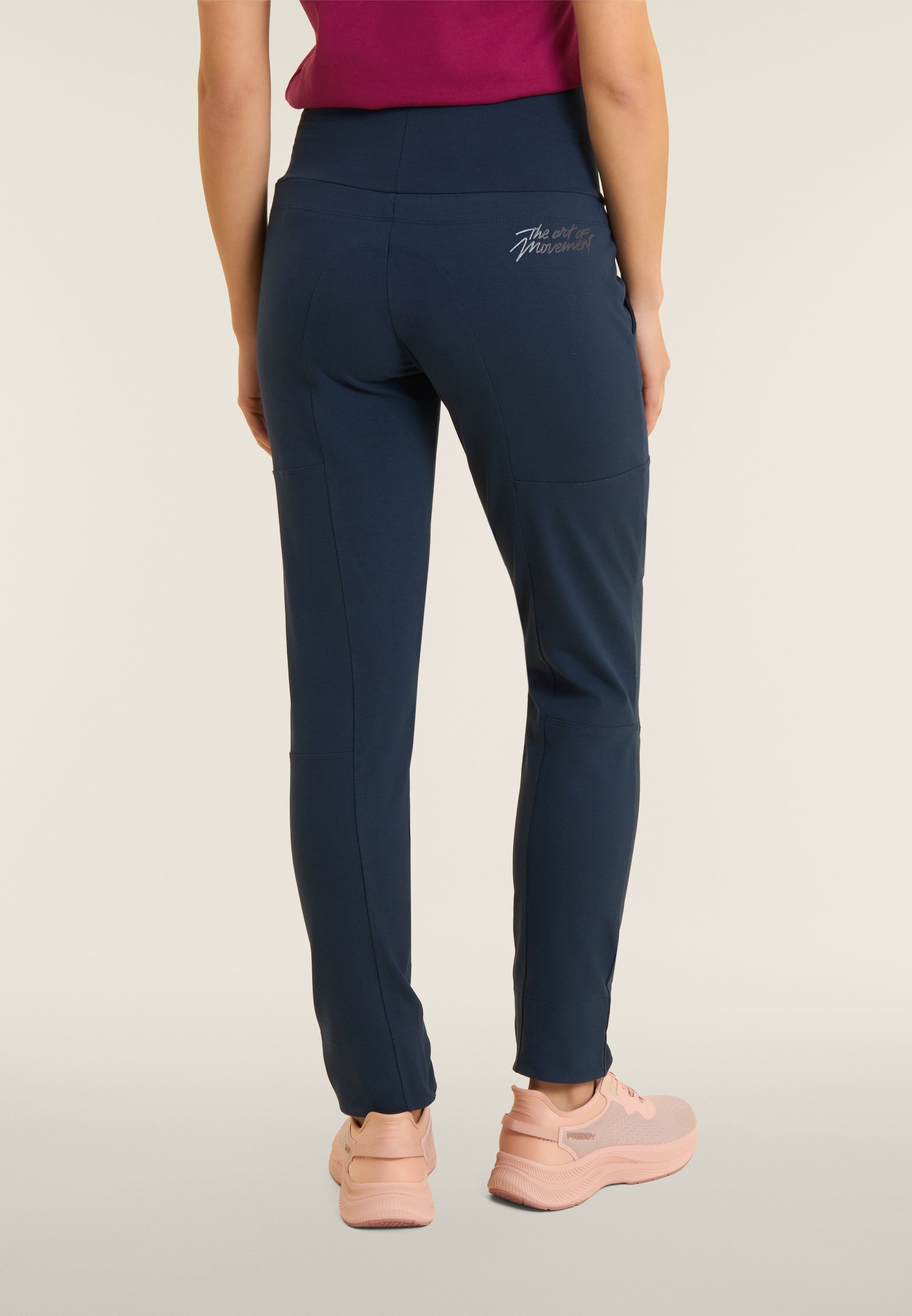 ensemble-freddy-the-art-of-movement-t-shirt-pantalon image 5