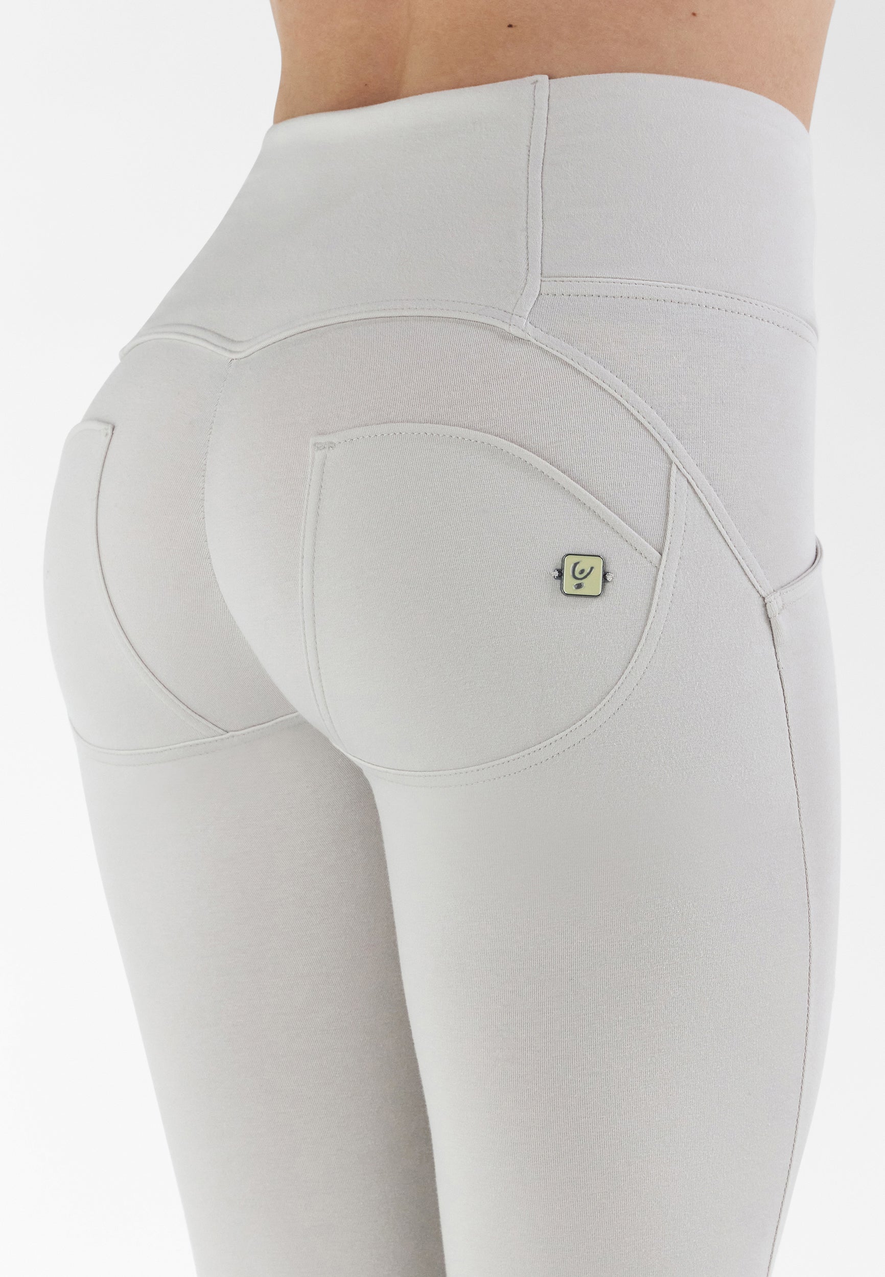 freddy-wr-up-pantalon-push-up-taille-haute-durable-femme image 4