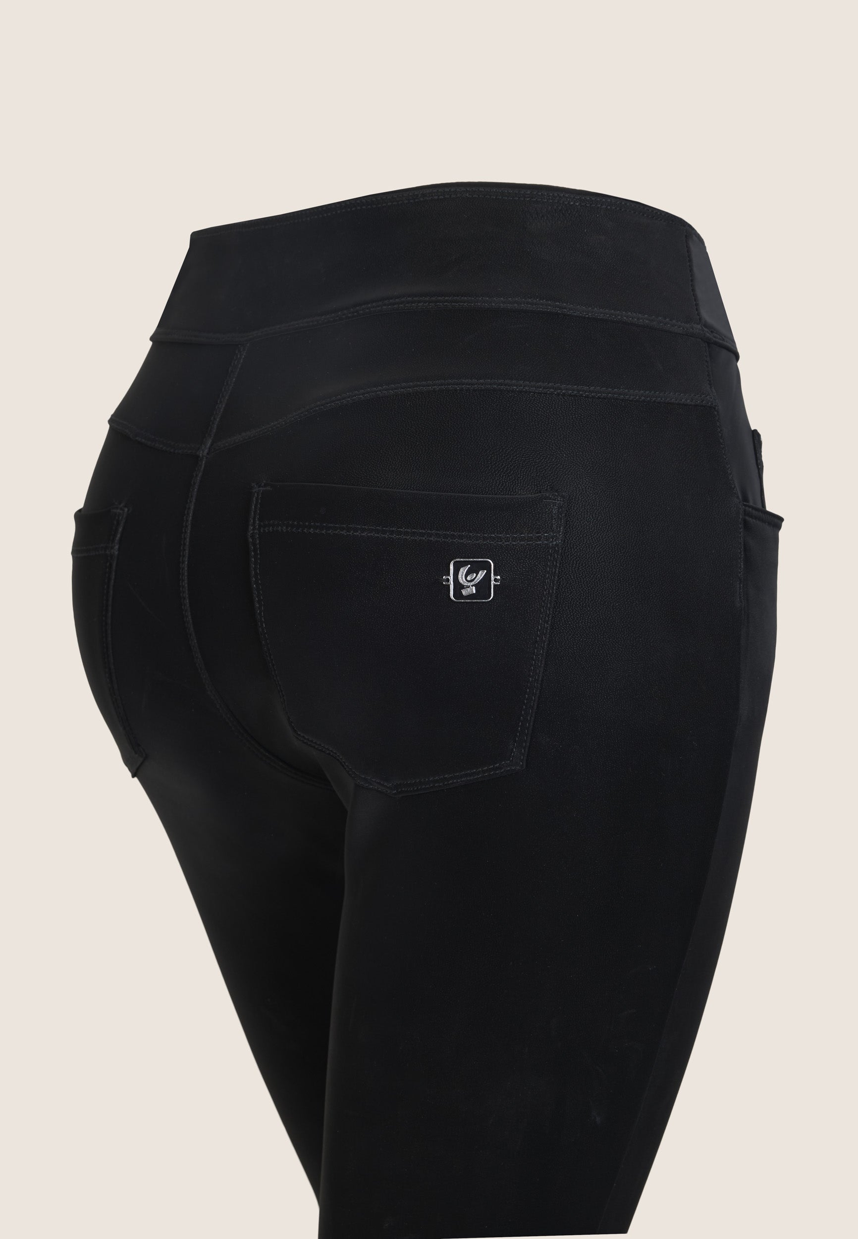 freddy-n-o-w-pantalon-skinny-similicuir-brillant-blanc image 3