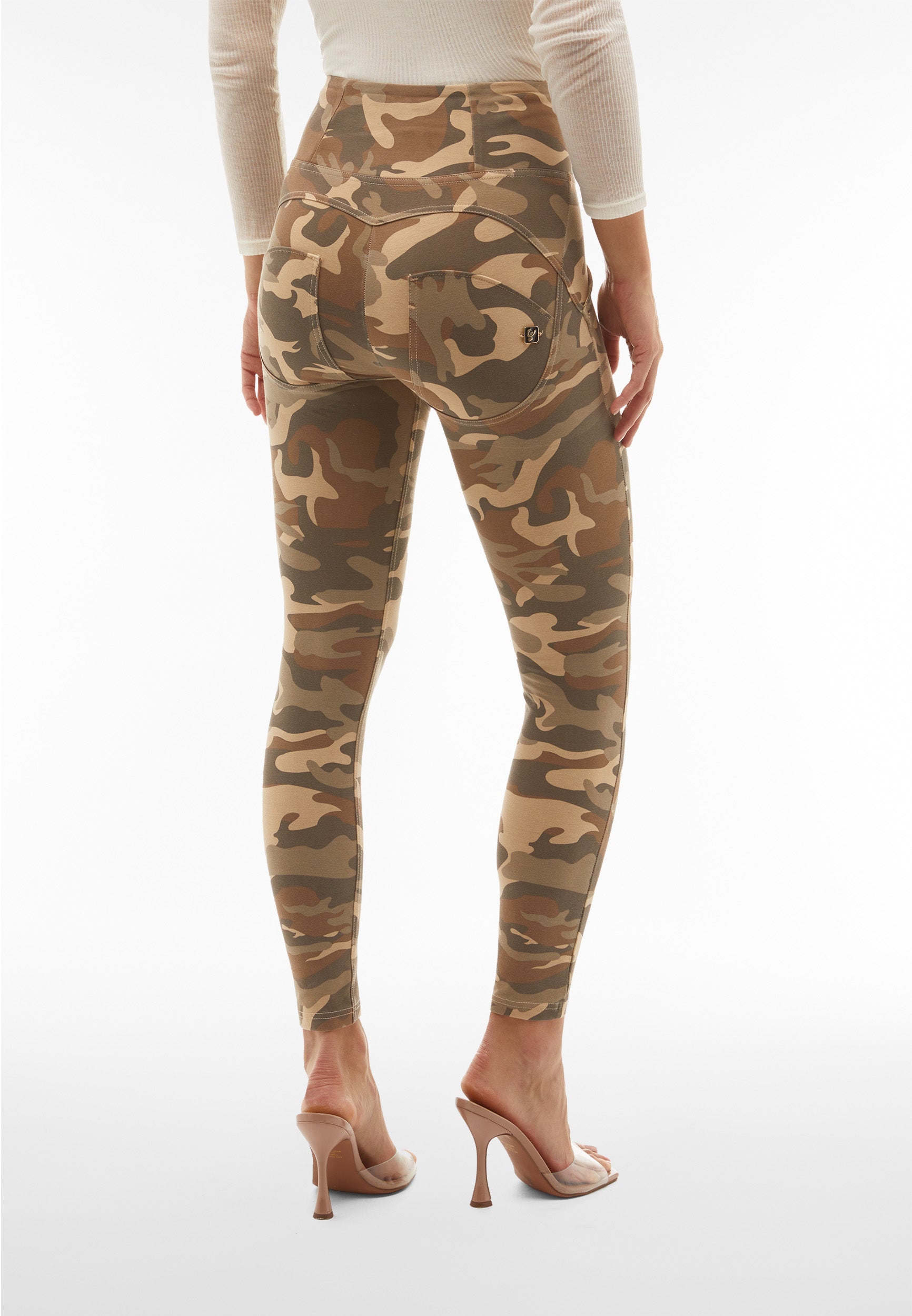 freddy-wr-up-pantalon-push-up-taille-haute-zip-jersey-camouflage image 3