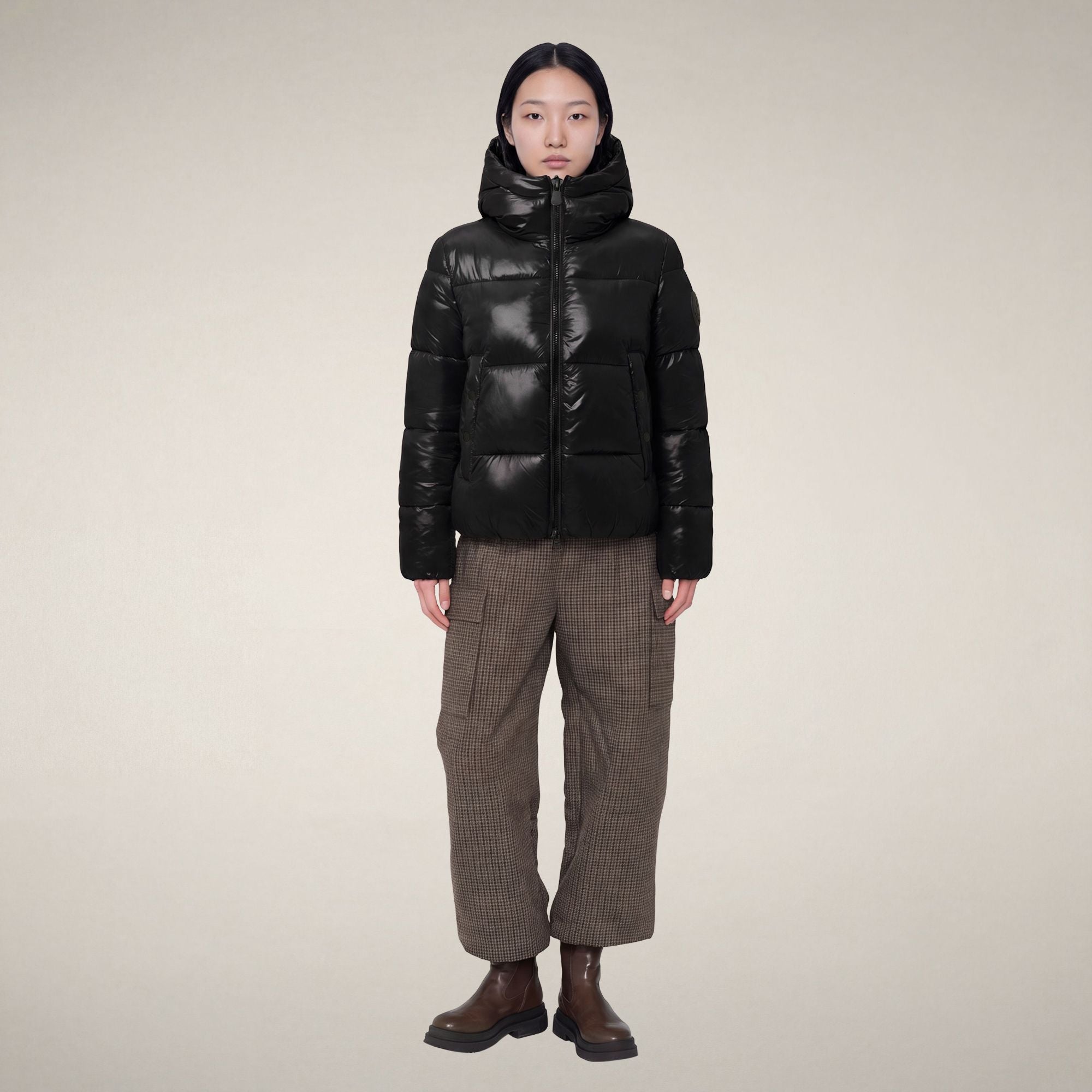 save-the-duck-biddy-doudoune-femme-noire-brillante-plumtech image 1