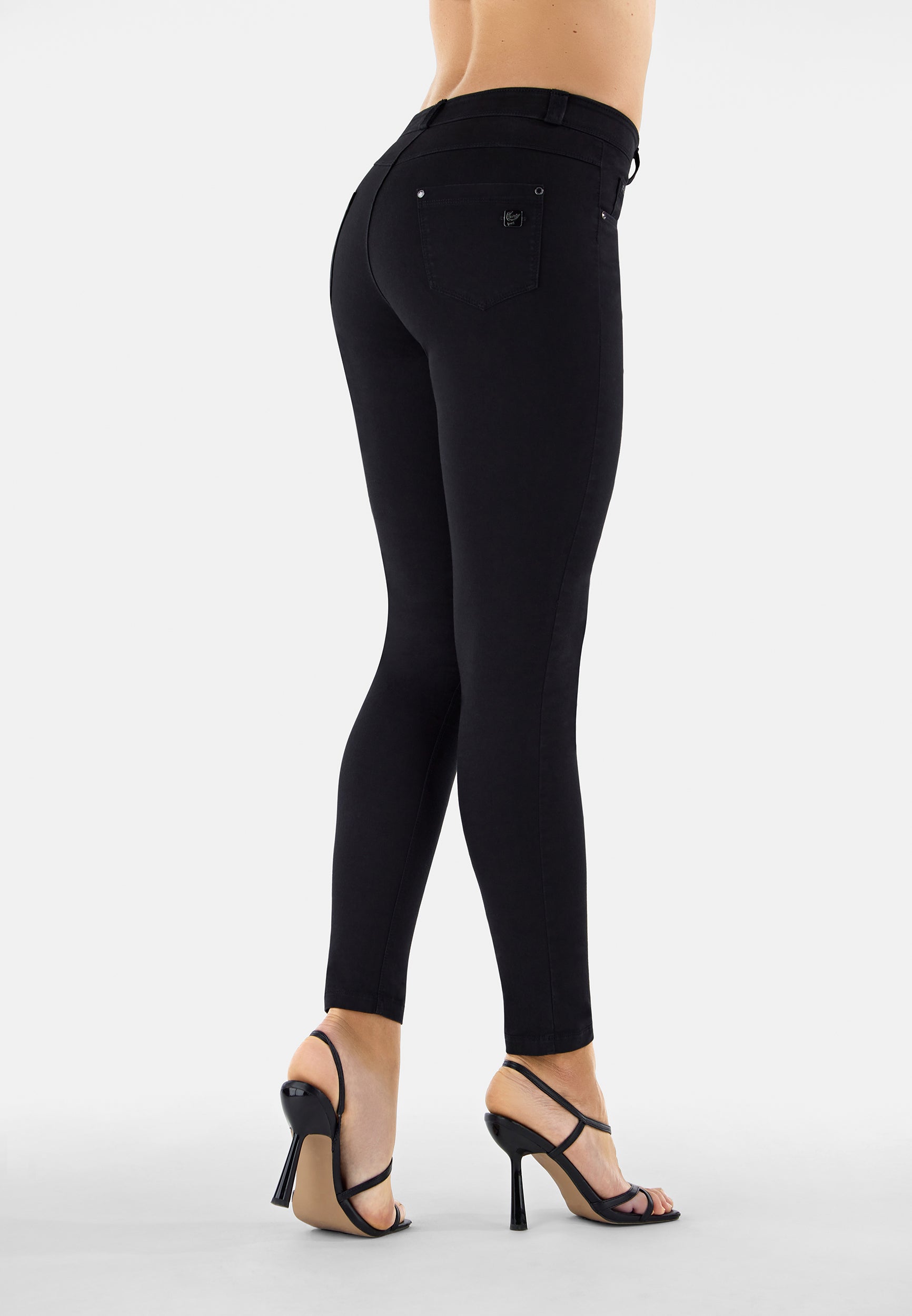 freddy-black-jean-slim-en-denim-color image 7