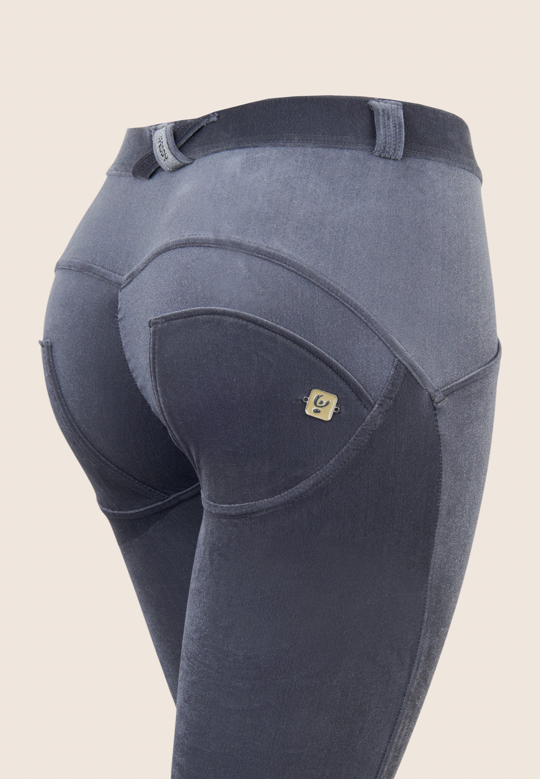 freddy-wr-up-pantalon-push-up-taille-regular-effet-velours image 3