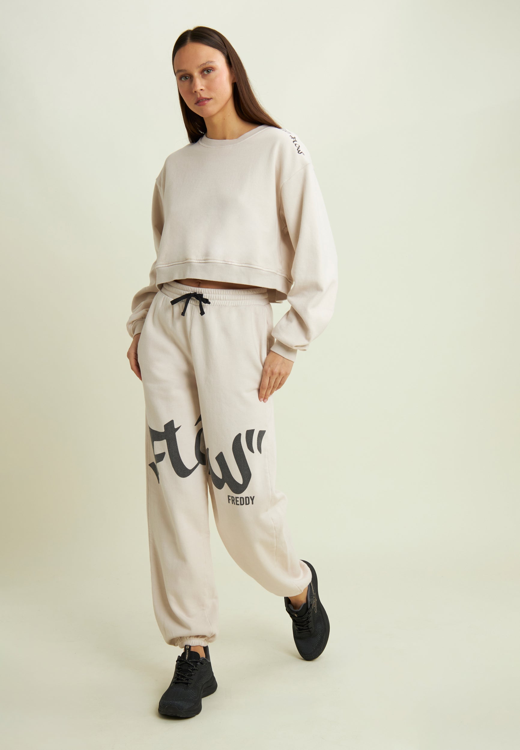 freddy-pantalon-jogger-flow-relaxed-fond-resserr-imprim image 2