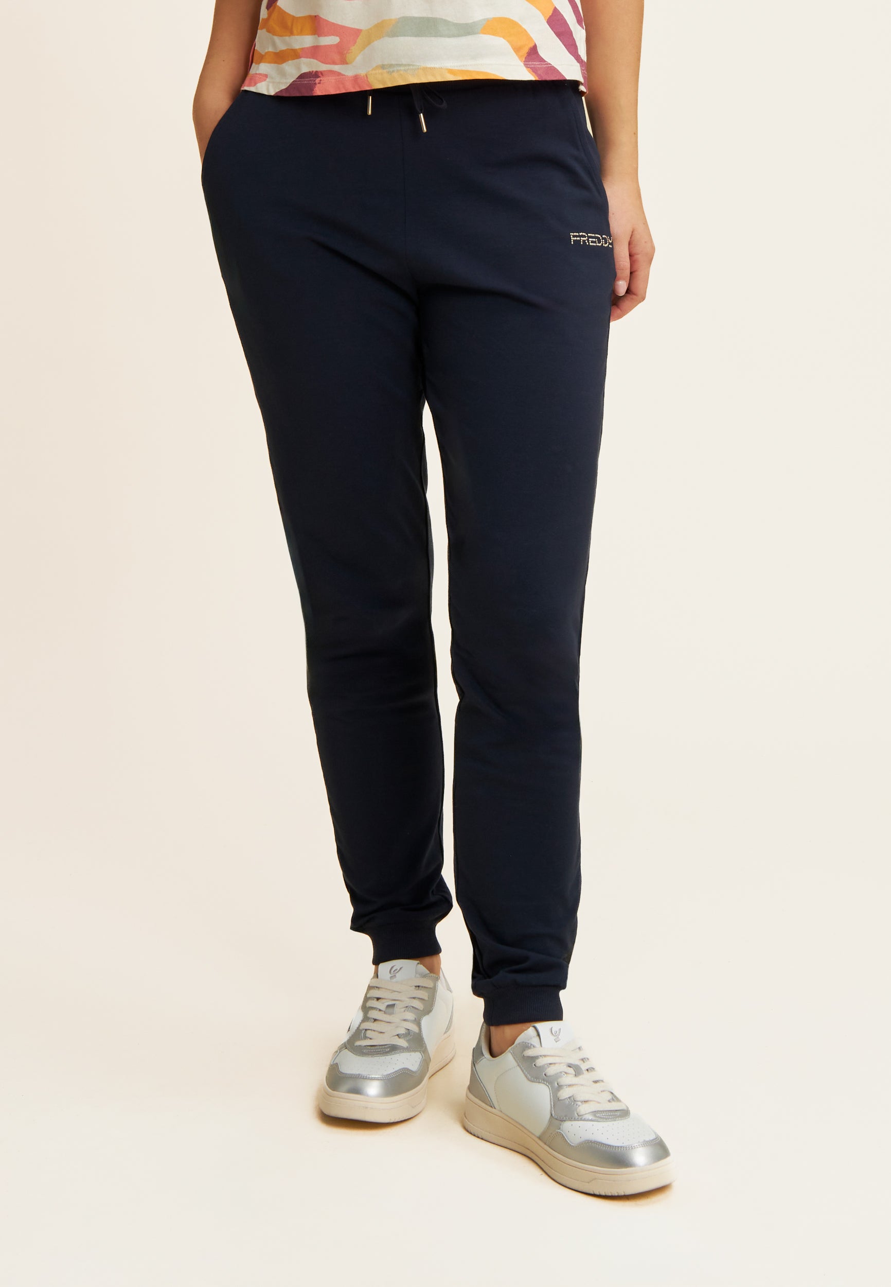 freddy-pantalon-jersey-revers-c-te-logo-perles-dor-es image 1
