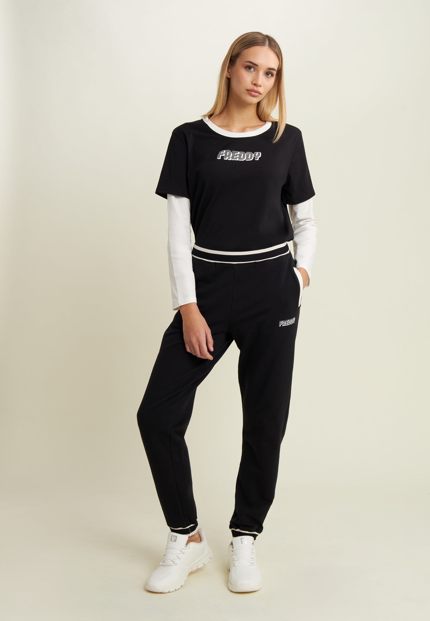 freddy-t-shirt-femme-cropped-2-en-1-bicolore-manches-doubles image 2