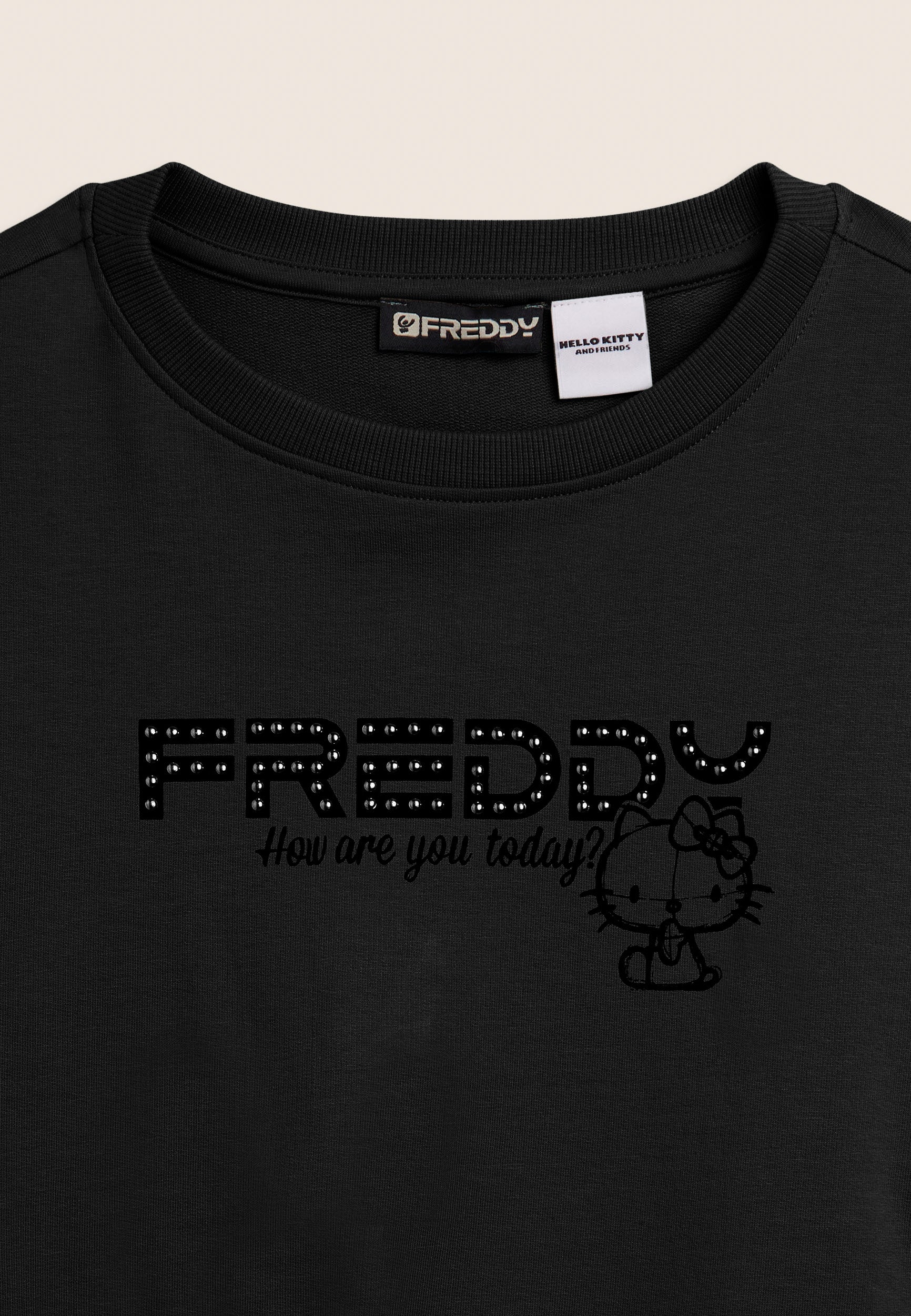 freddy-hello-kitty-sweat-cropped-col-rond-logo-clout image 6