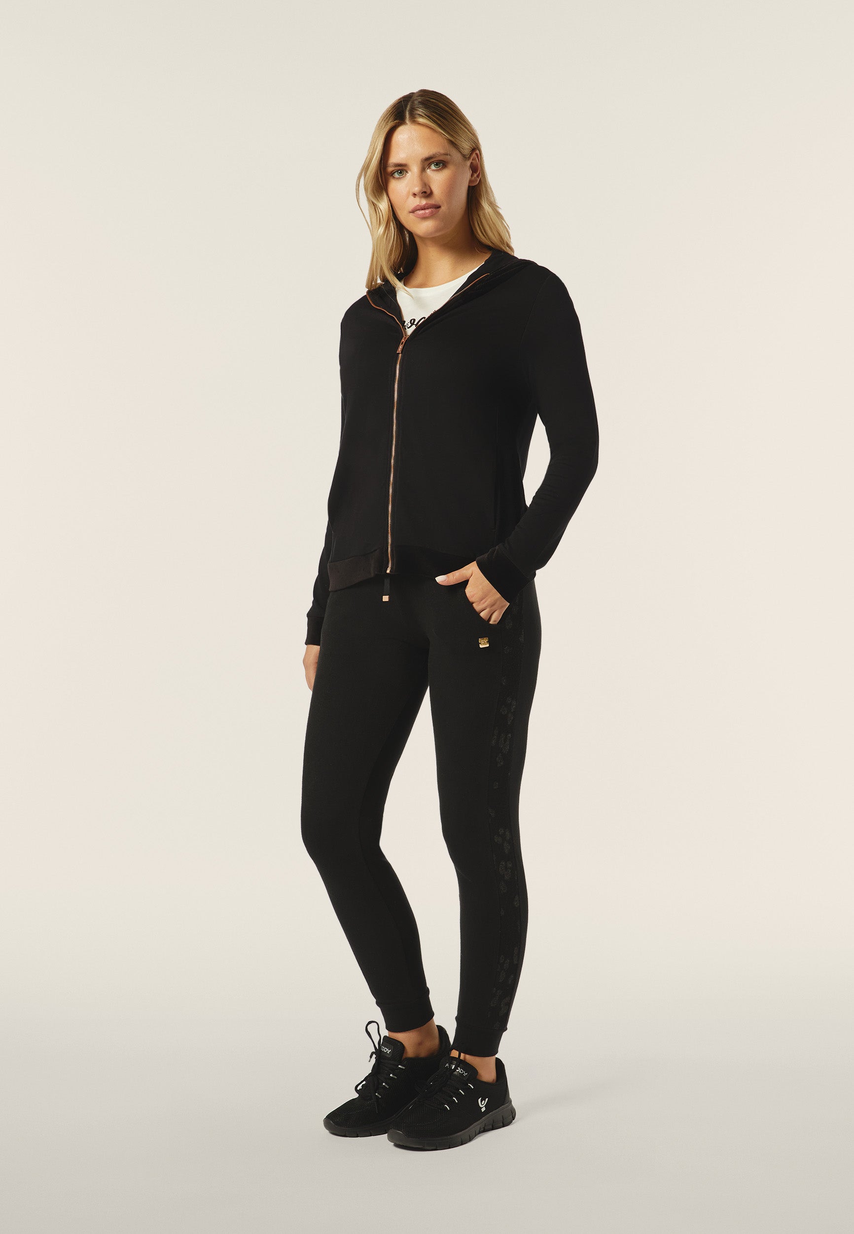 freddy-pantalon-molleton-viscose-tricot-avec-bandes-animalier image 2