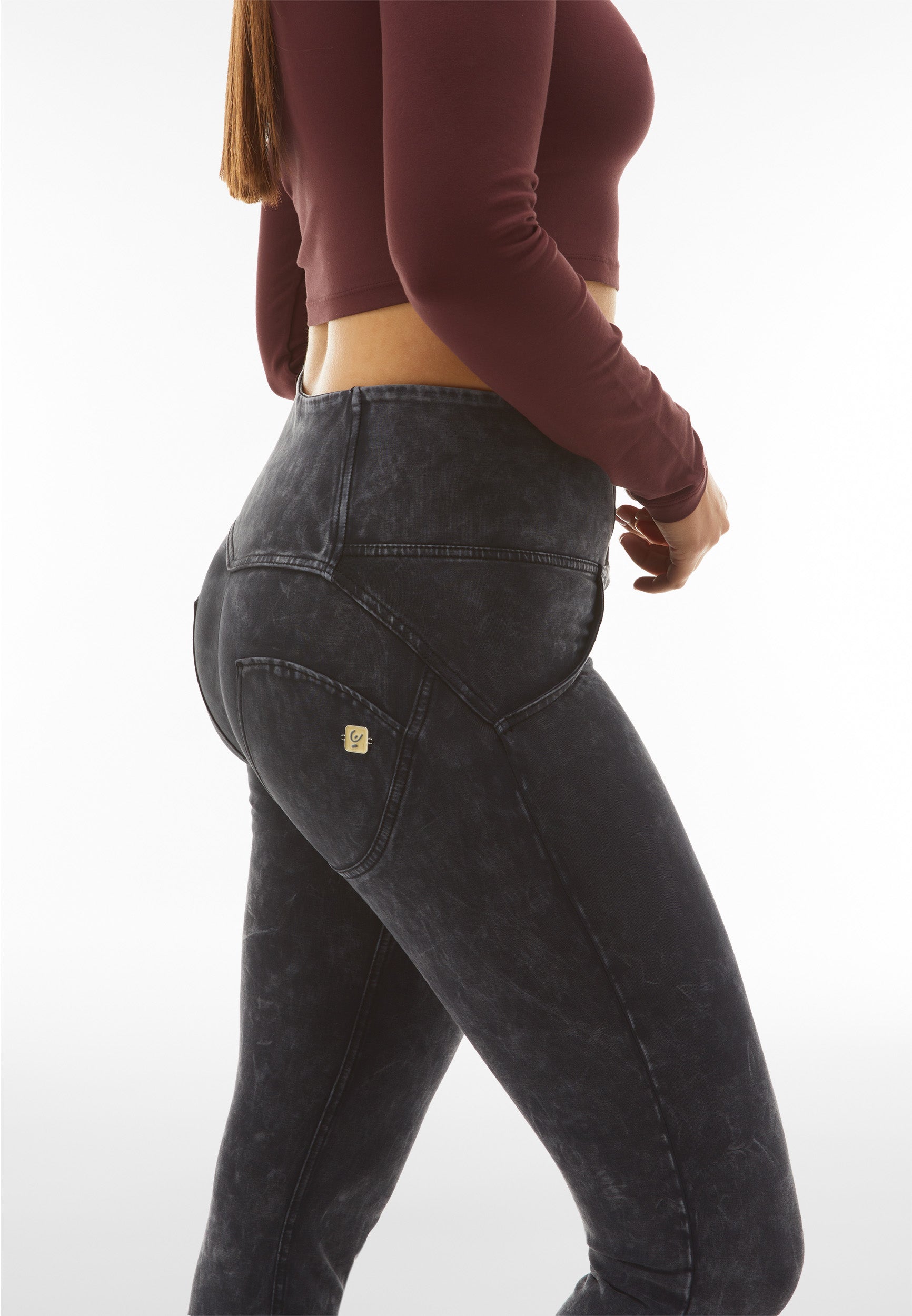 pantalon-freddy-wr-up-taille-haute-3-boutons-effet-bleached image 5