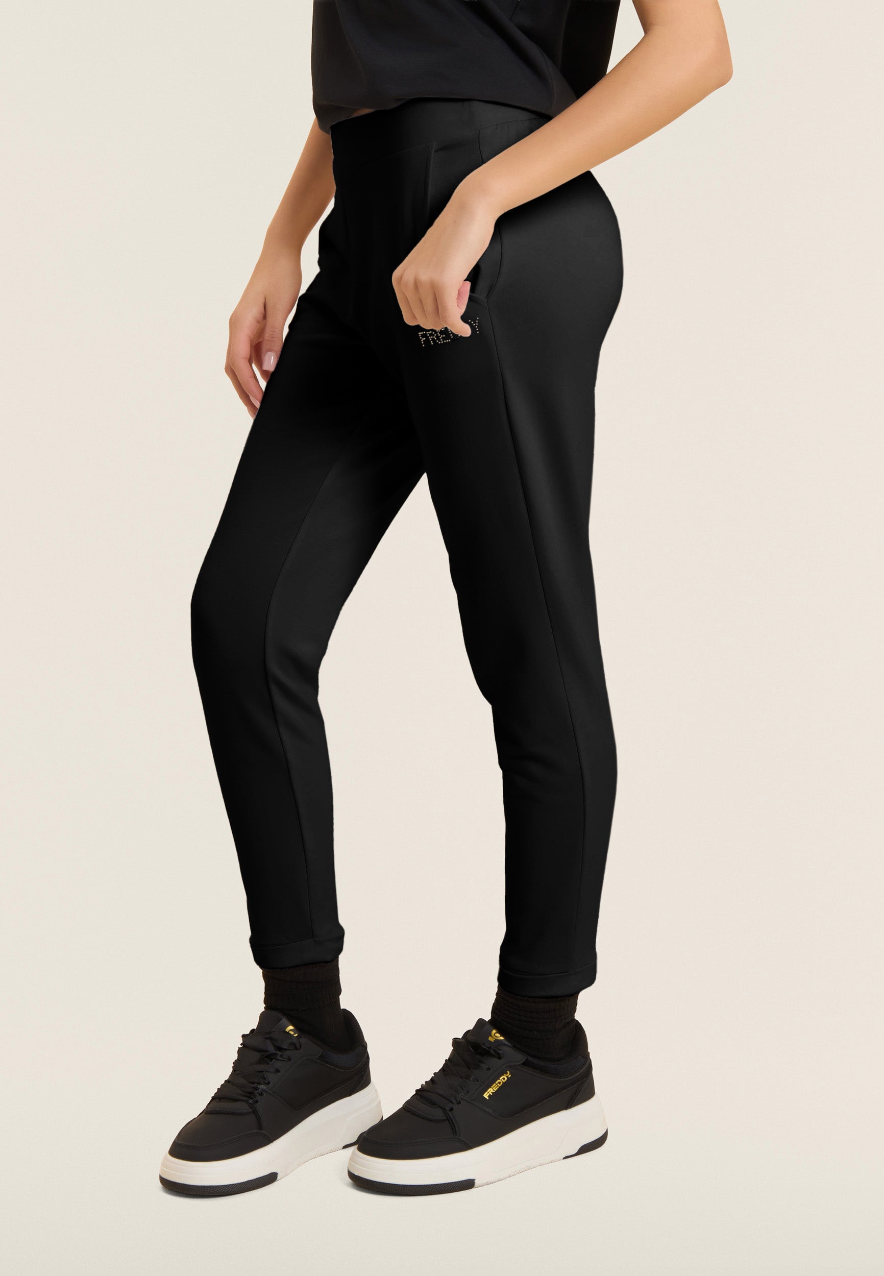 freddy-pantalon-sport-cropped-revers-et-strass-freddy image 1