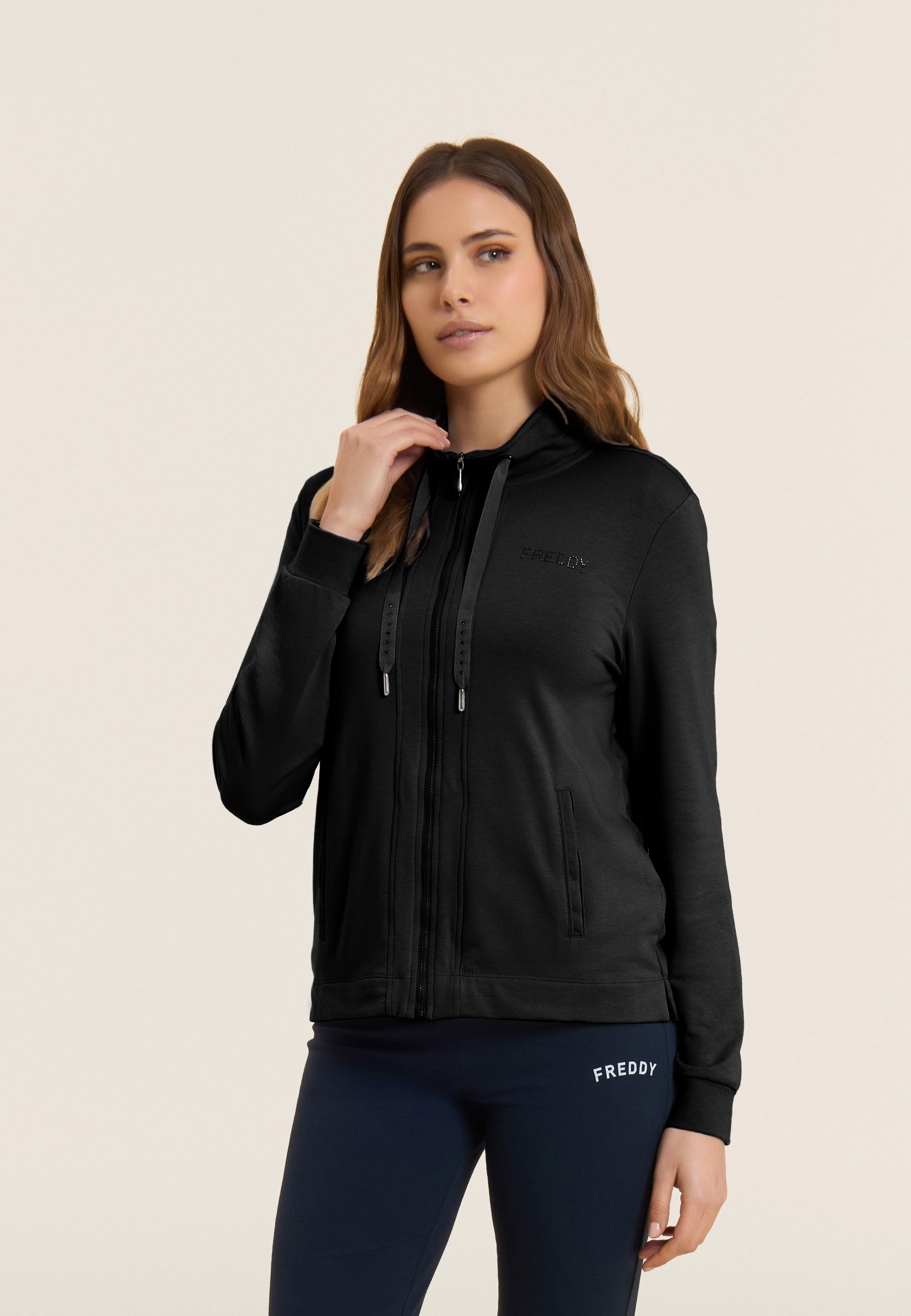sweat-zipp-freddy-col-haut-logo-freddy-strass image 1