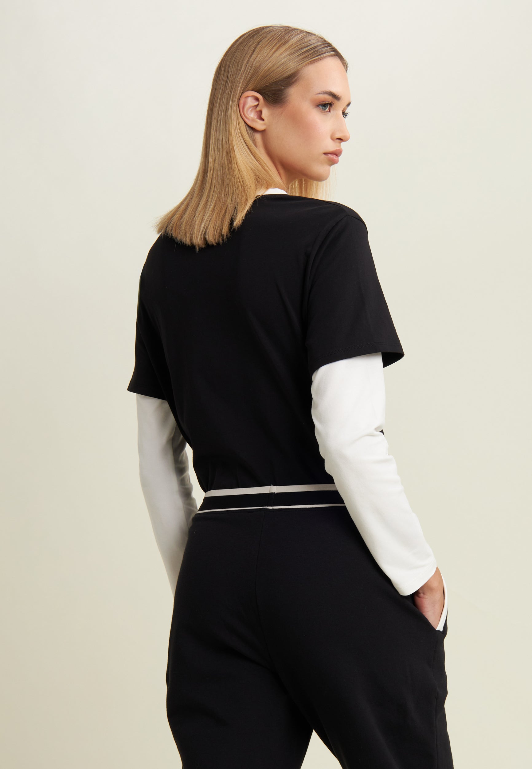freddy-t-shirt-femme-cropped-2-en-1-bicolore-manches-doubles image 3