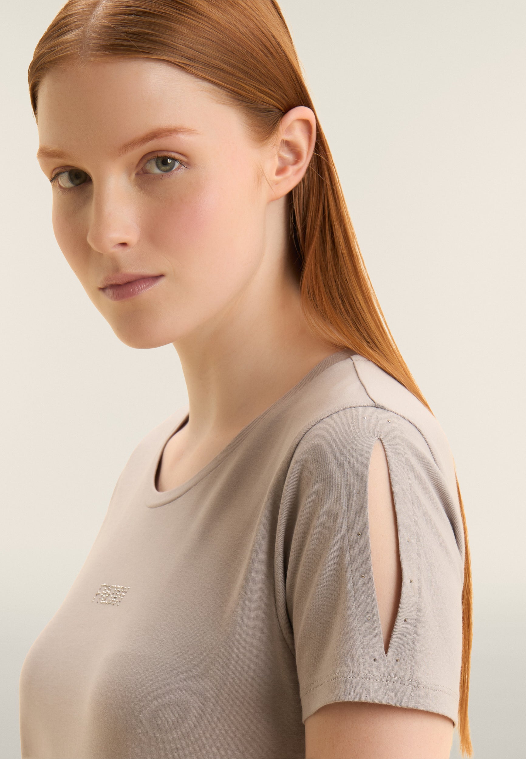 freddy-t-shirt-femme-cut-out-strass image 4