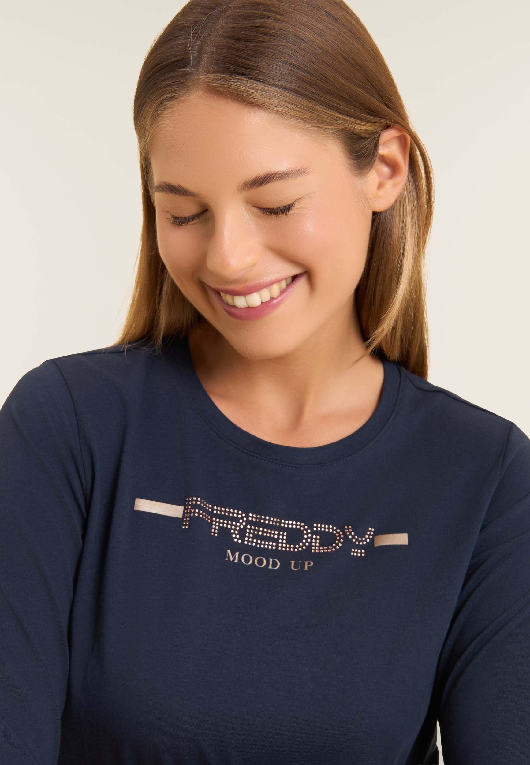 freddy-t-shirt-femme-manches-longues-jersey-supima-logo-strass image 4