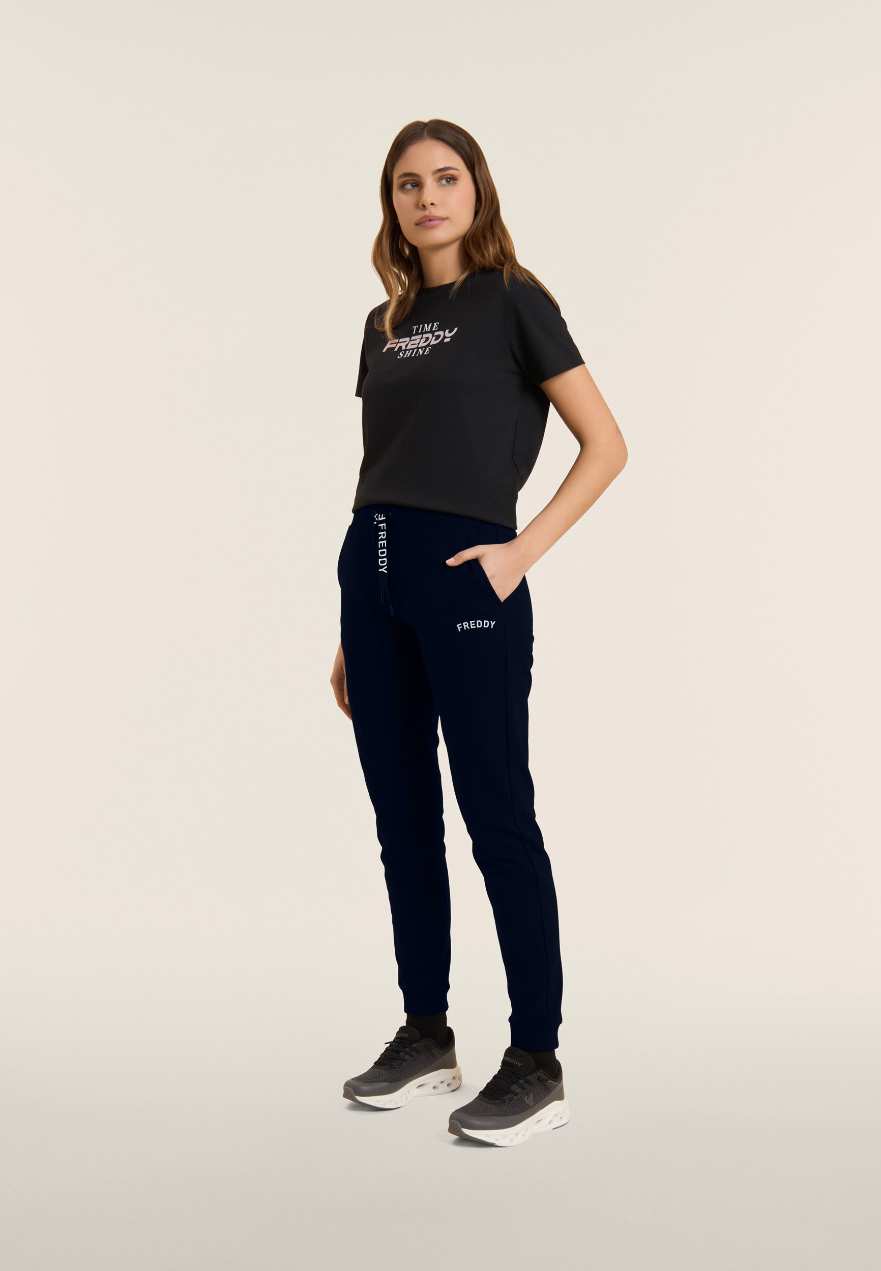 freddy-wr-up-pantalon-regular-avec-poignets-c-tel-s-et-coulisse-logo image 5