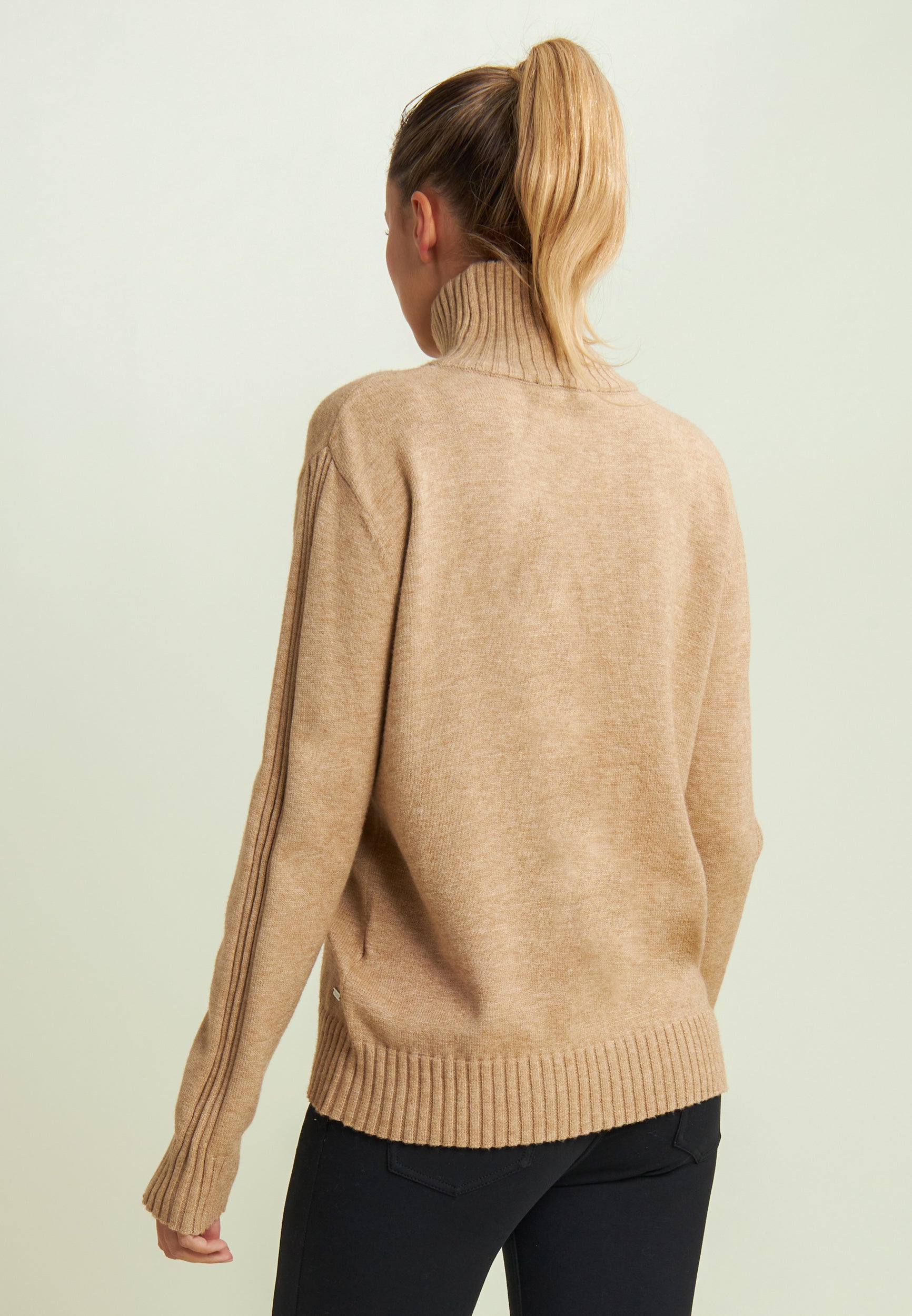 freddy-maglia-tricot-col-haut-tresse-femme image 3
