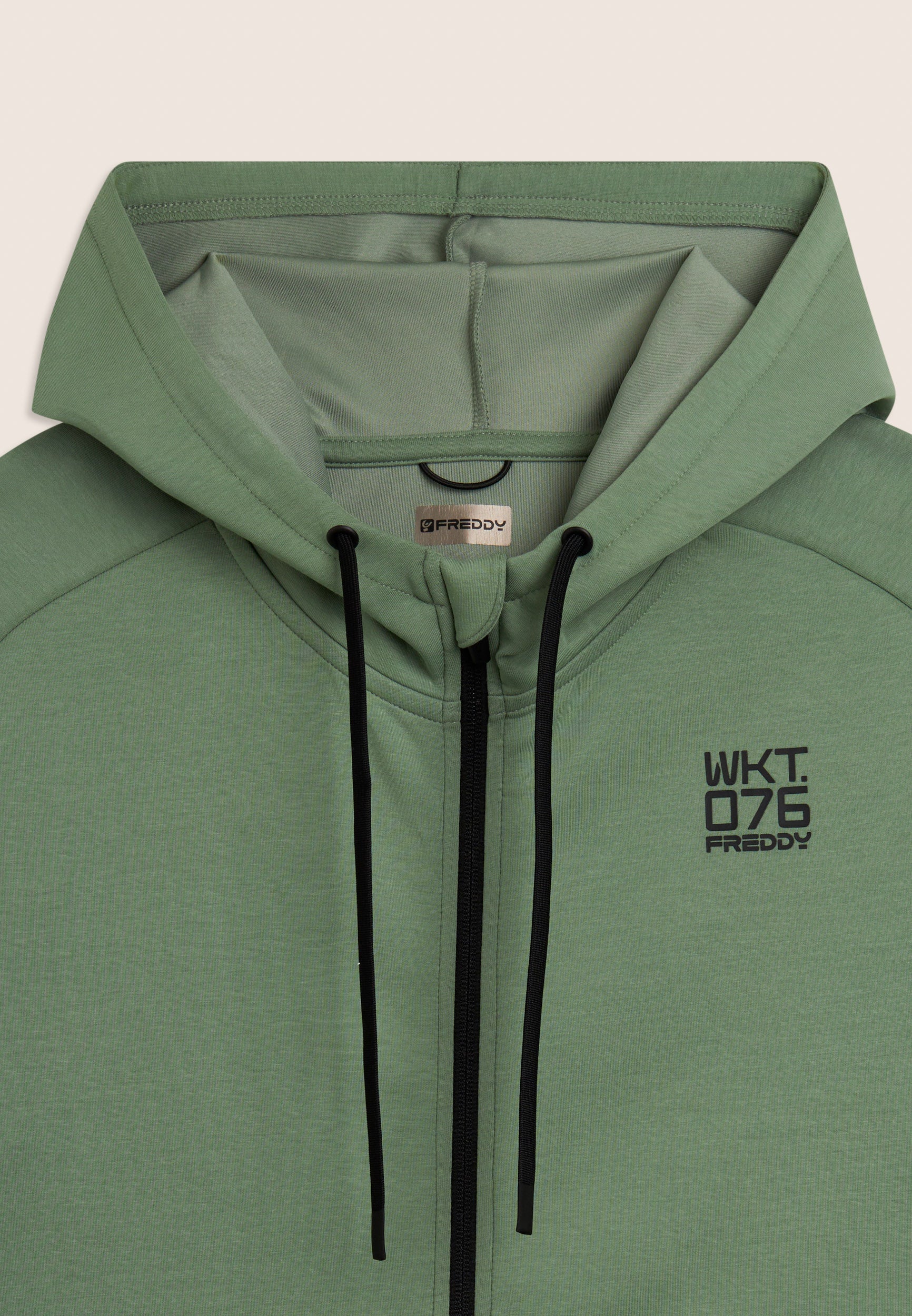 freddy-wkt-076-veste-zipp-e-capuche-technique image 7