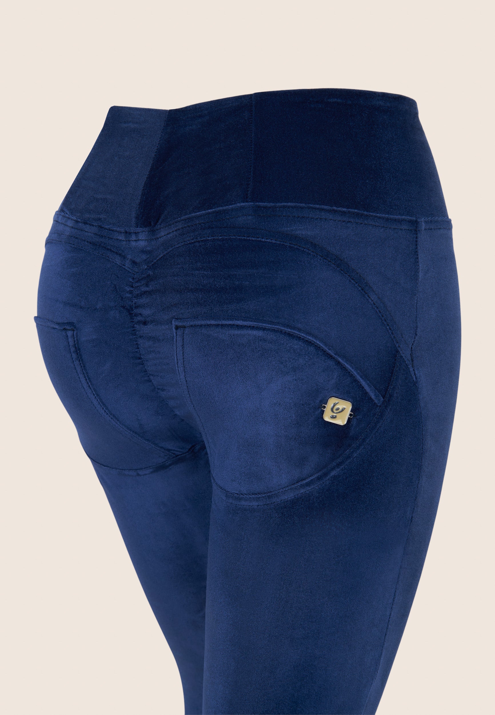 freddy-wr-up-pantalon-push-up-7-8-vita-alta-effet-velours image 3