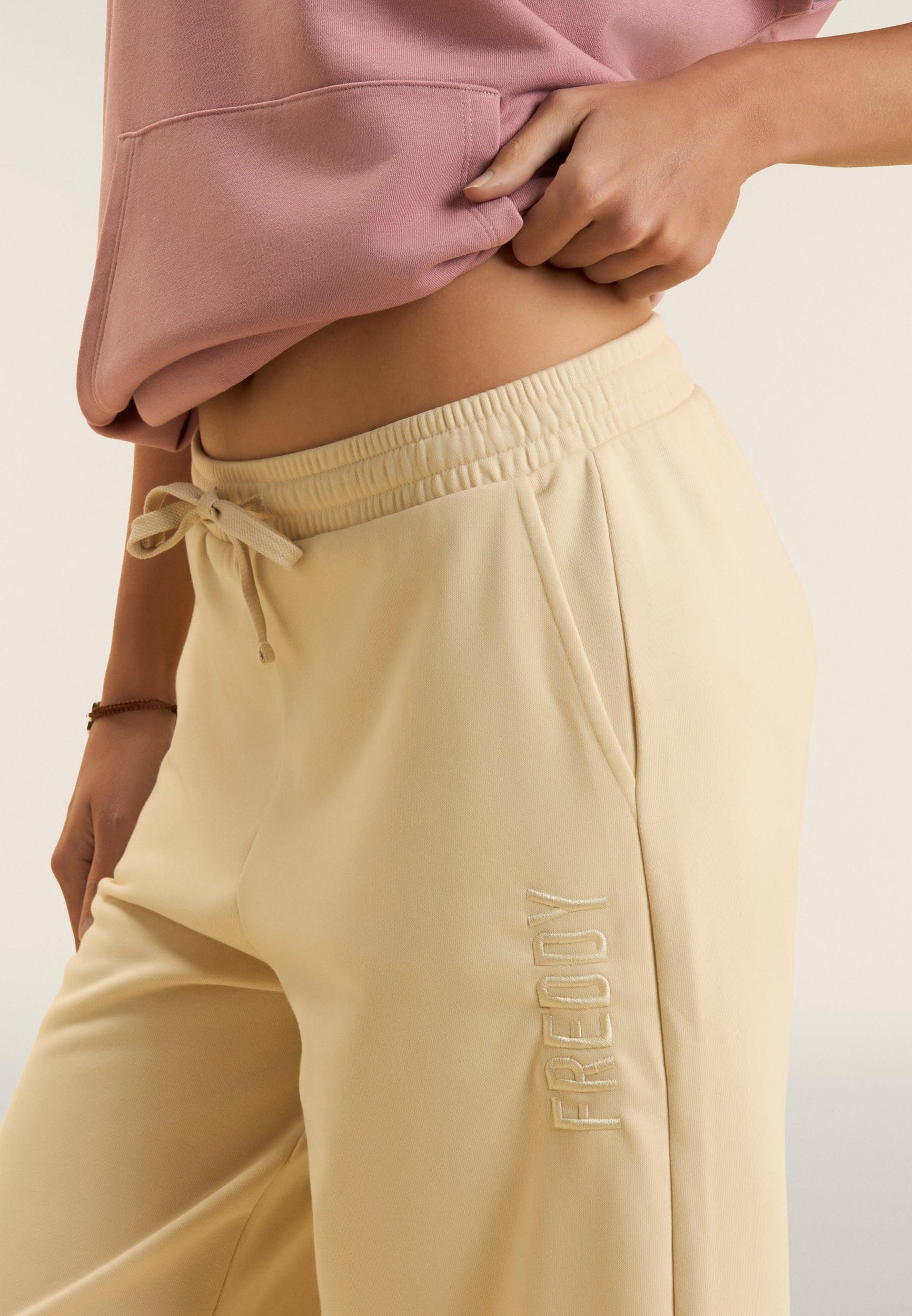 freddy-bermuda-femme-oversize-french-terry-broderie-wide-leg image 4
