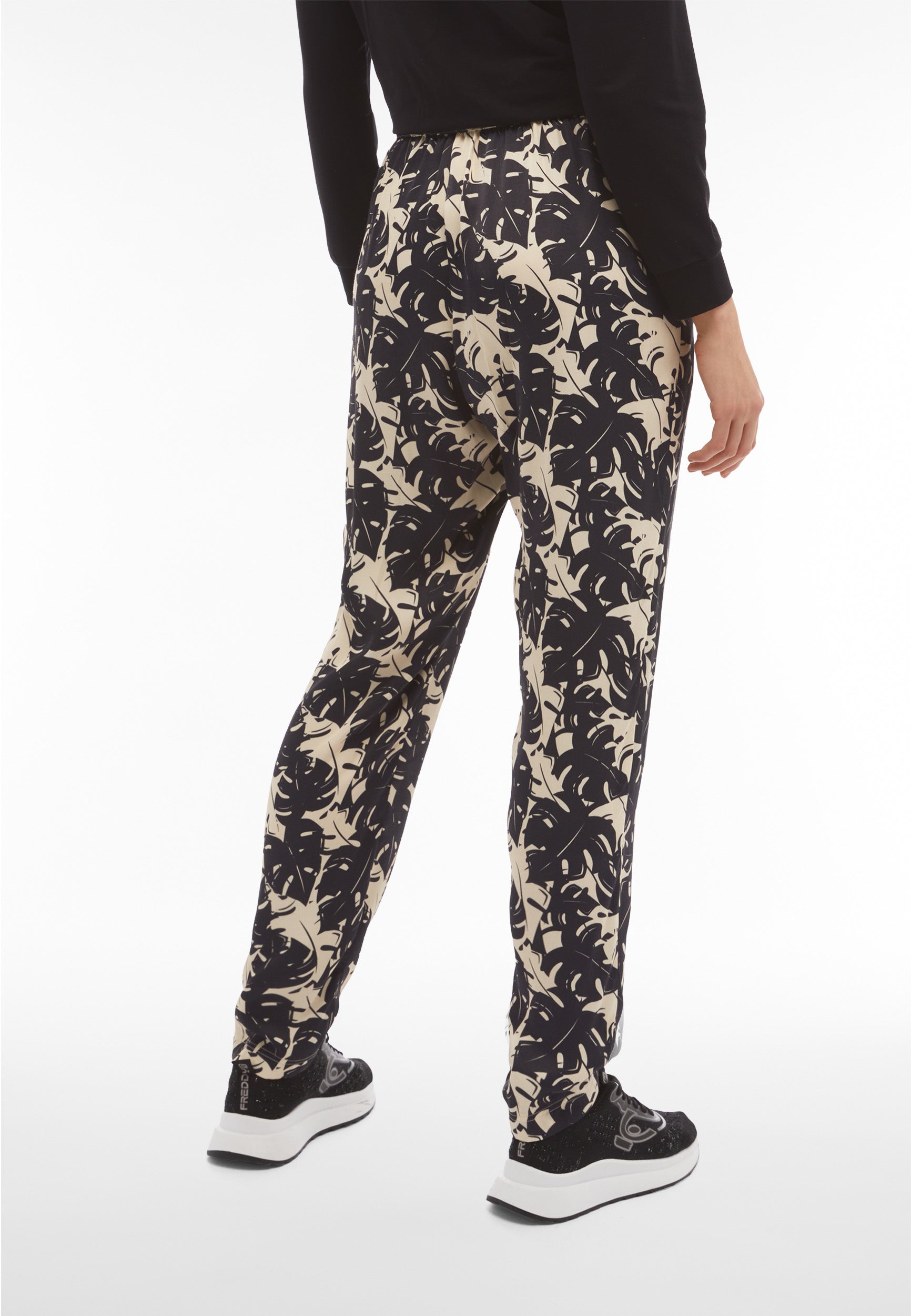 freddy-wr-up-pantalon-femme-satin-de-viscose-motif-tropical image 3