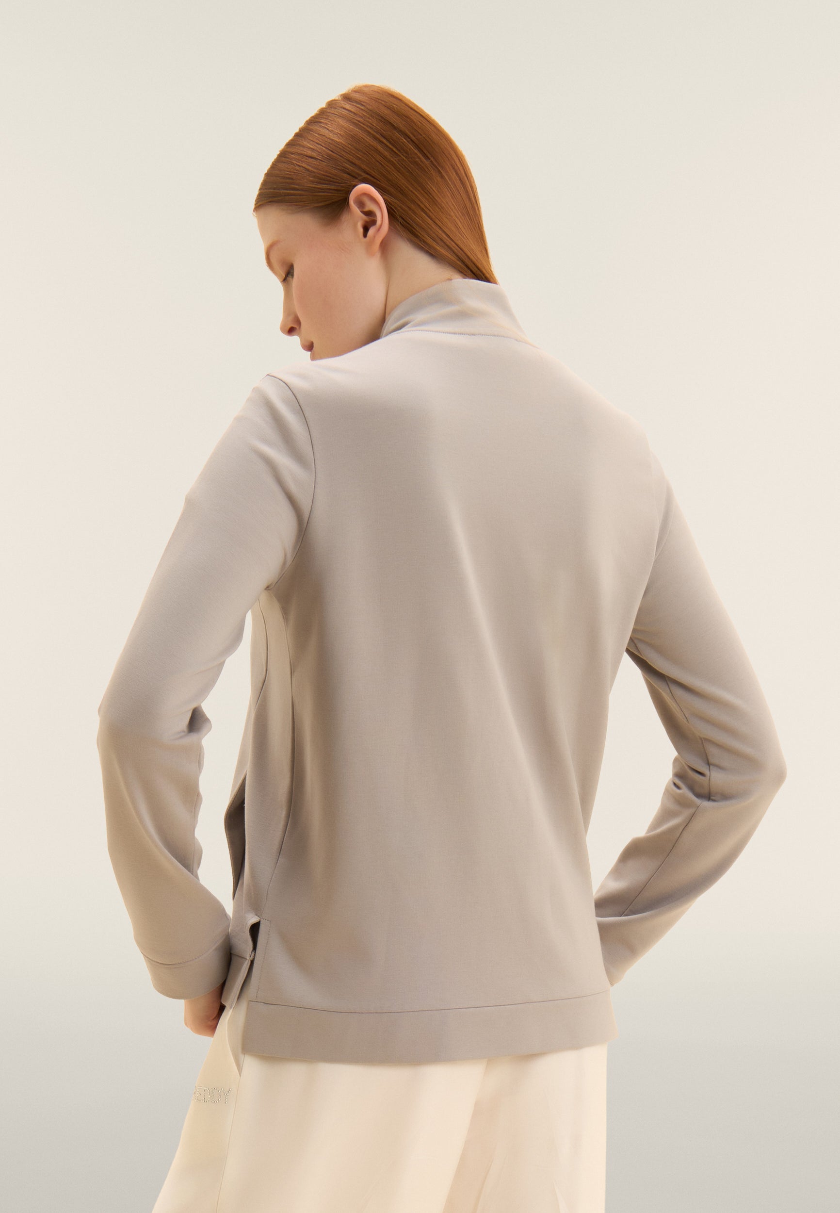 freddy-sweat-zipp-femme-bas-asym-trique-logo-strass image 3