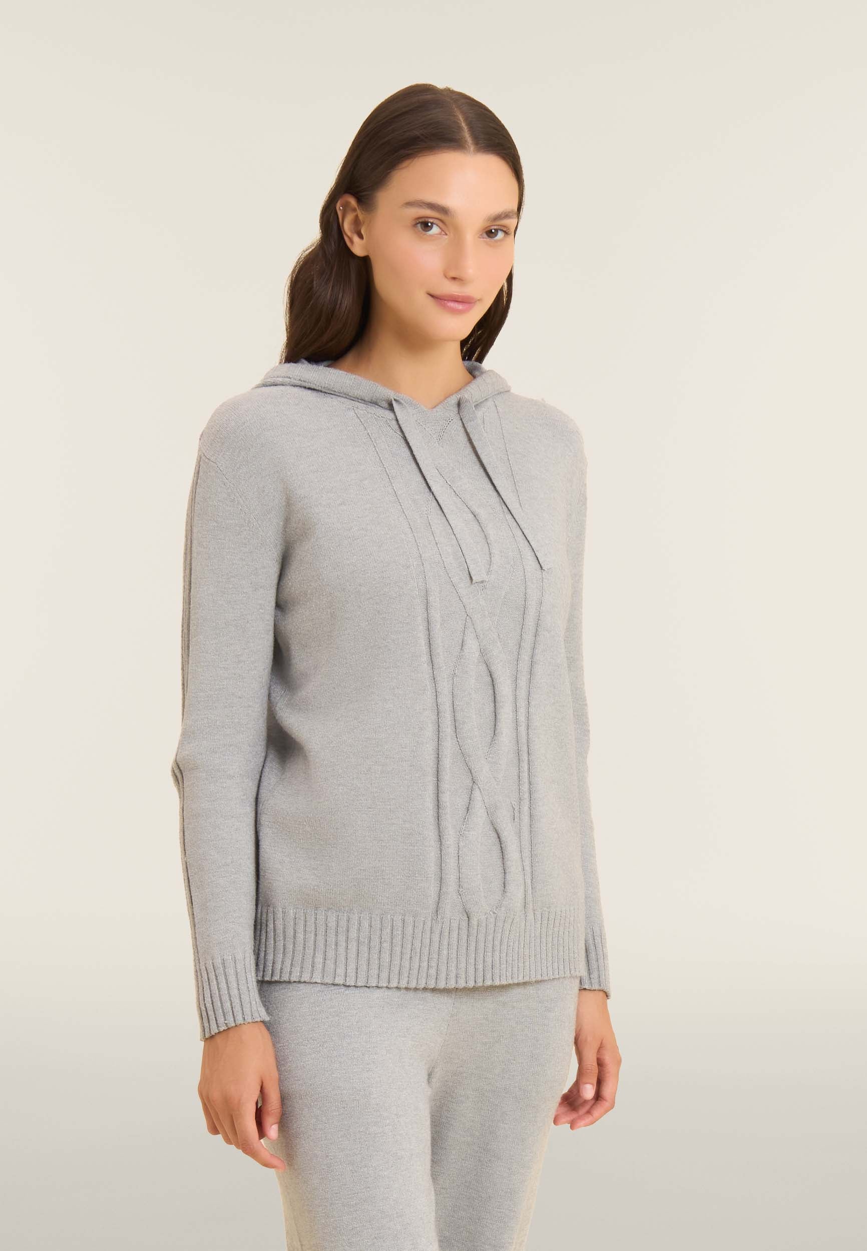 freddy-maille-femme-tricot-capuche-tresse-frontale image 1