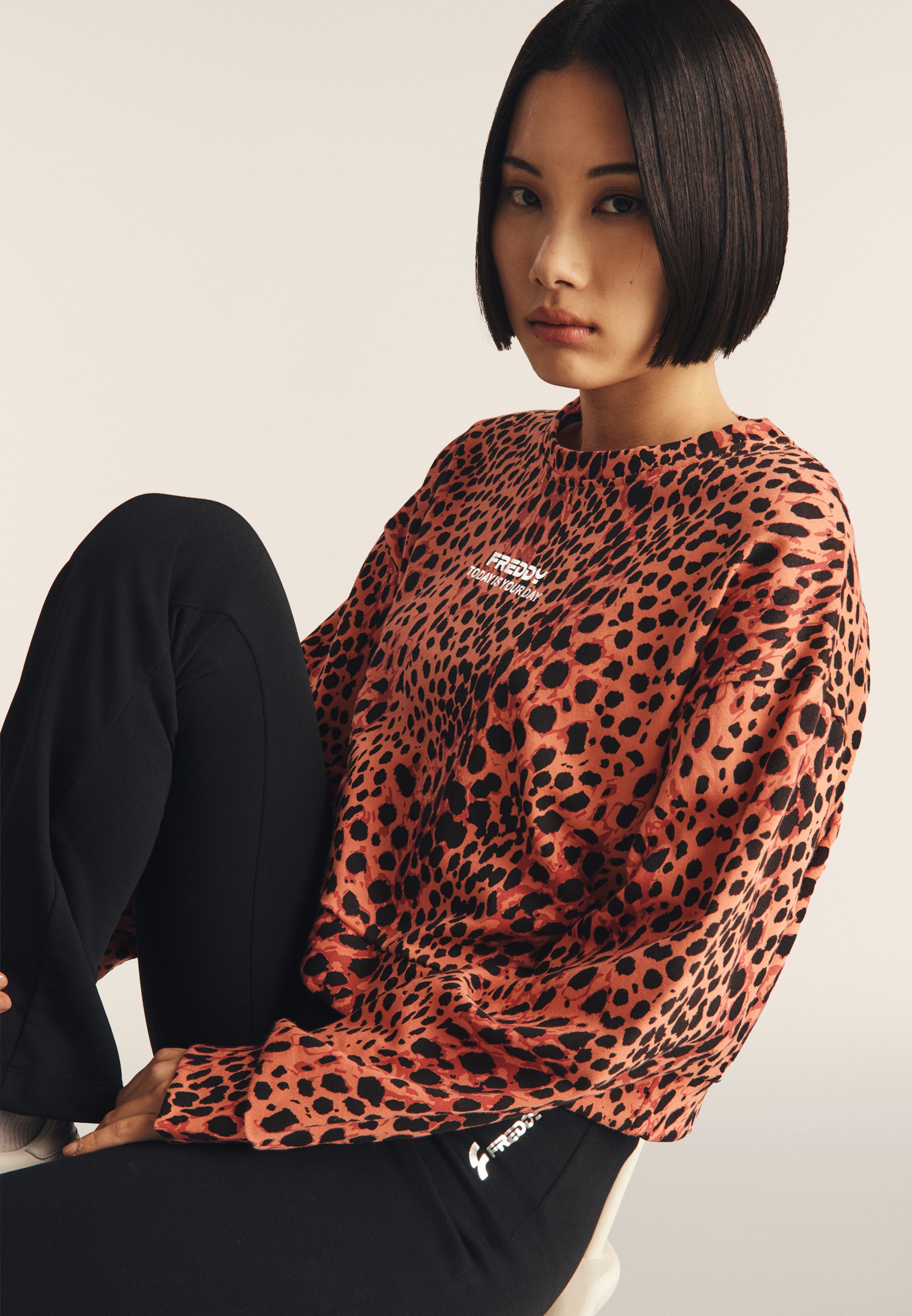 freddy-felpa-cropped-comfort-fit-animalier-sweat-french-terry-femme image 4