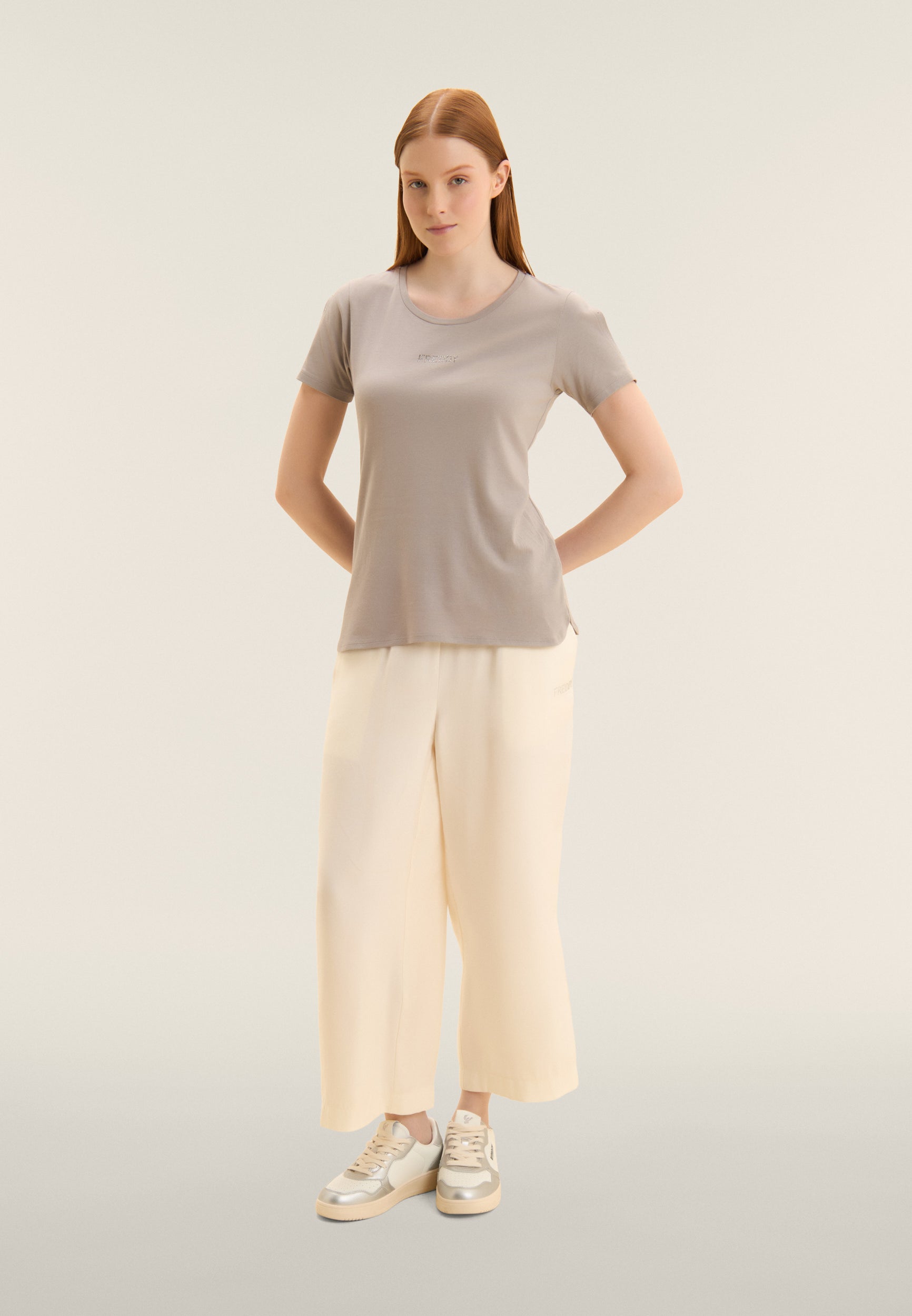 freddy-t-shirt-femme-cut-out-strass image 2