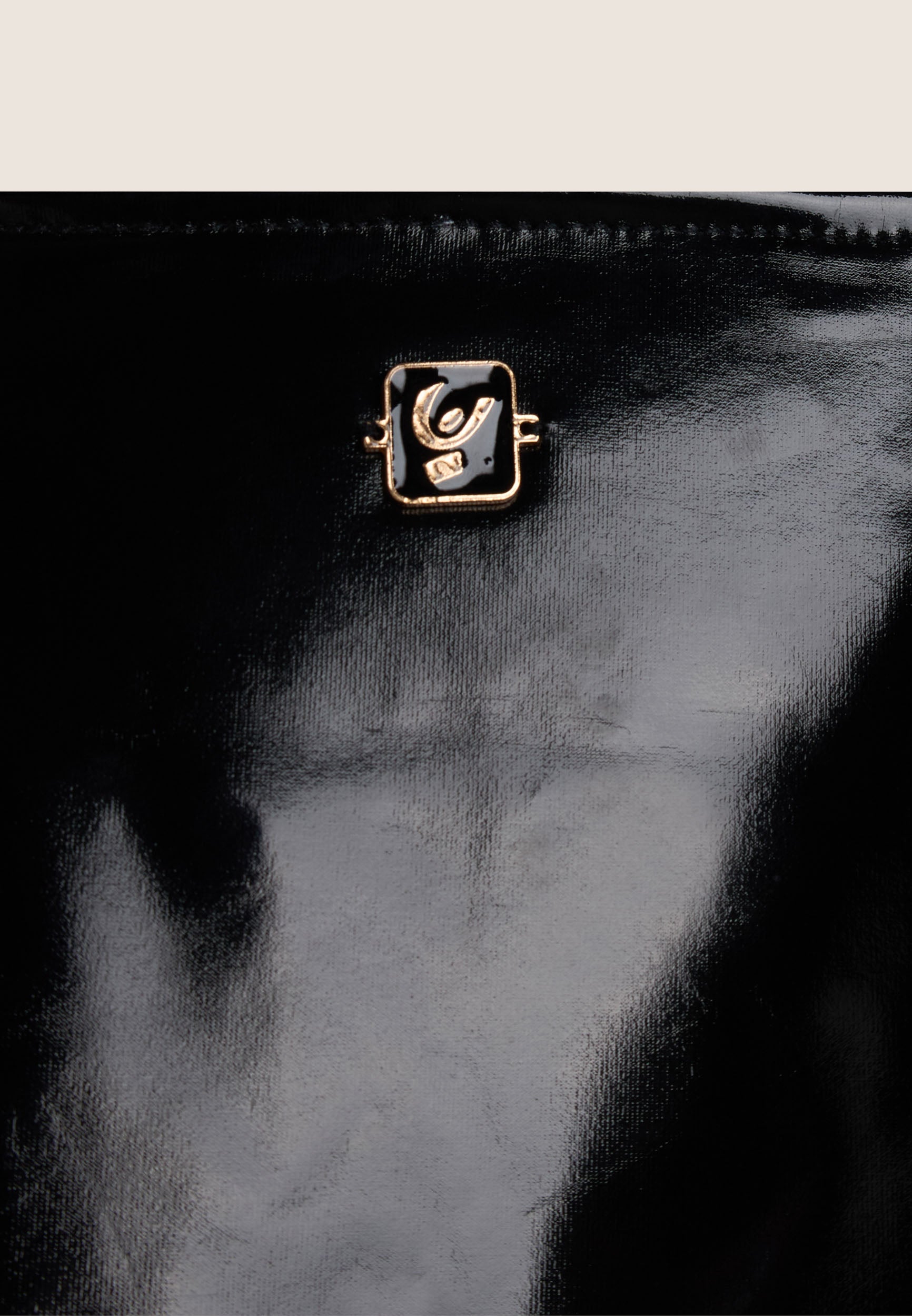 freddy-veste-courte-femme-cropped-fini-brillant image 3