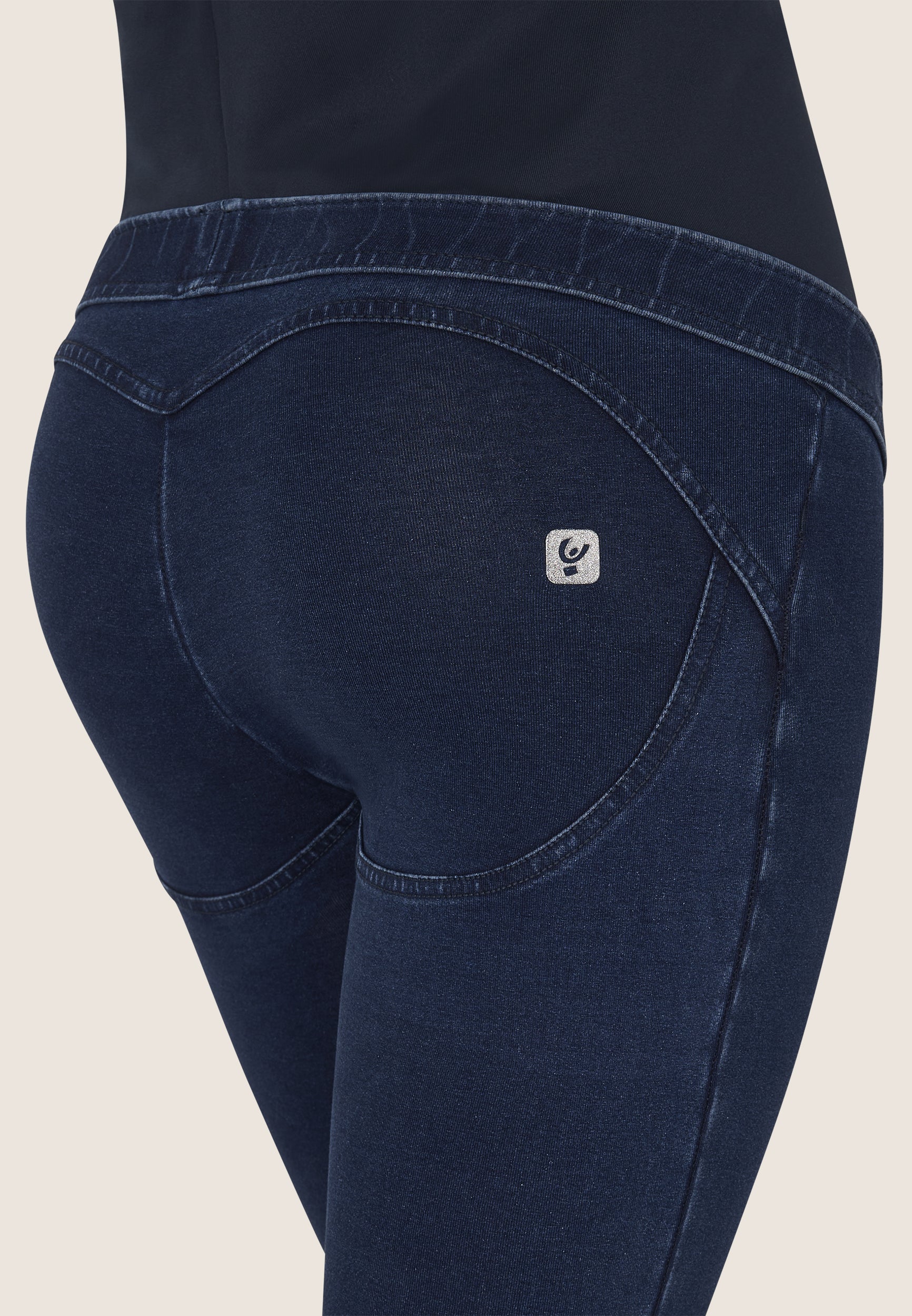 freddy-jeggings-wr-up-core-maternity-in-jersey-denim image 8