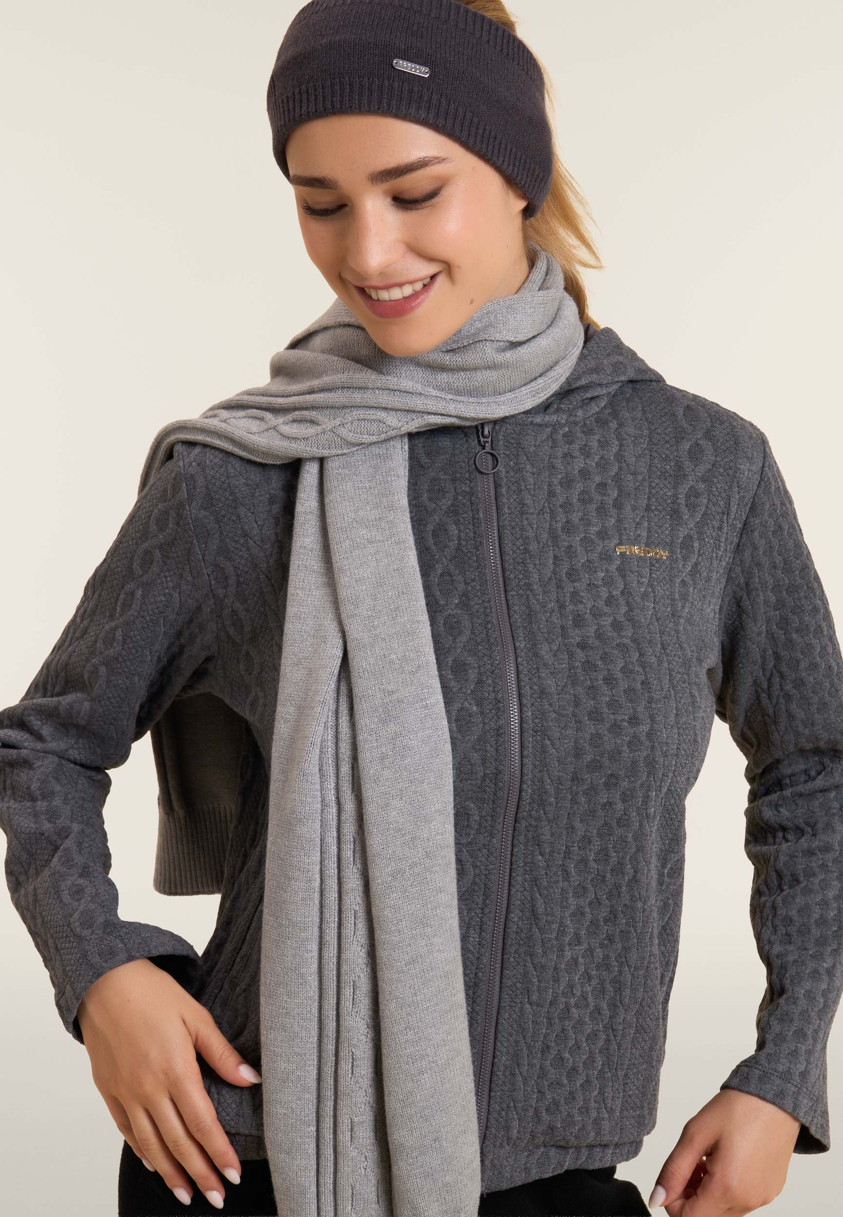 freddy-charpe-tricot-torsade-centrale-154-cm image 4