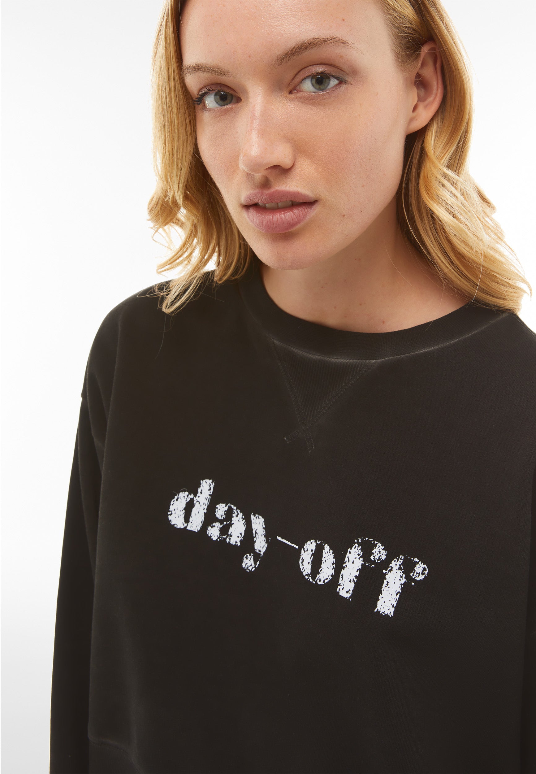 freddy-day-off-sweat-court-teint-froid-logo-cracked image 4