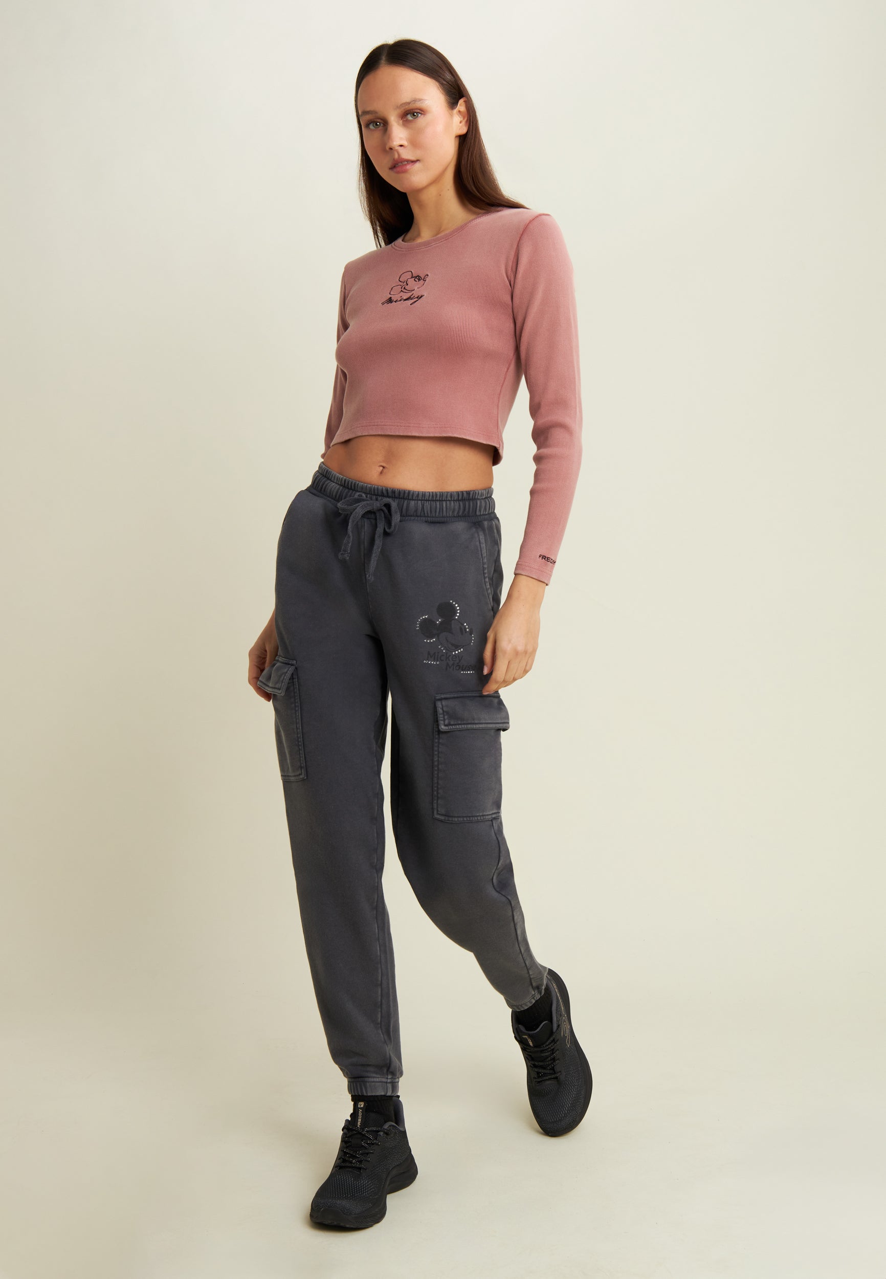 freddy-t-shirt-cropped-femme-manches-longues-disney image 2