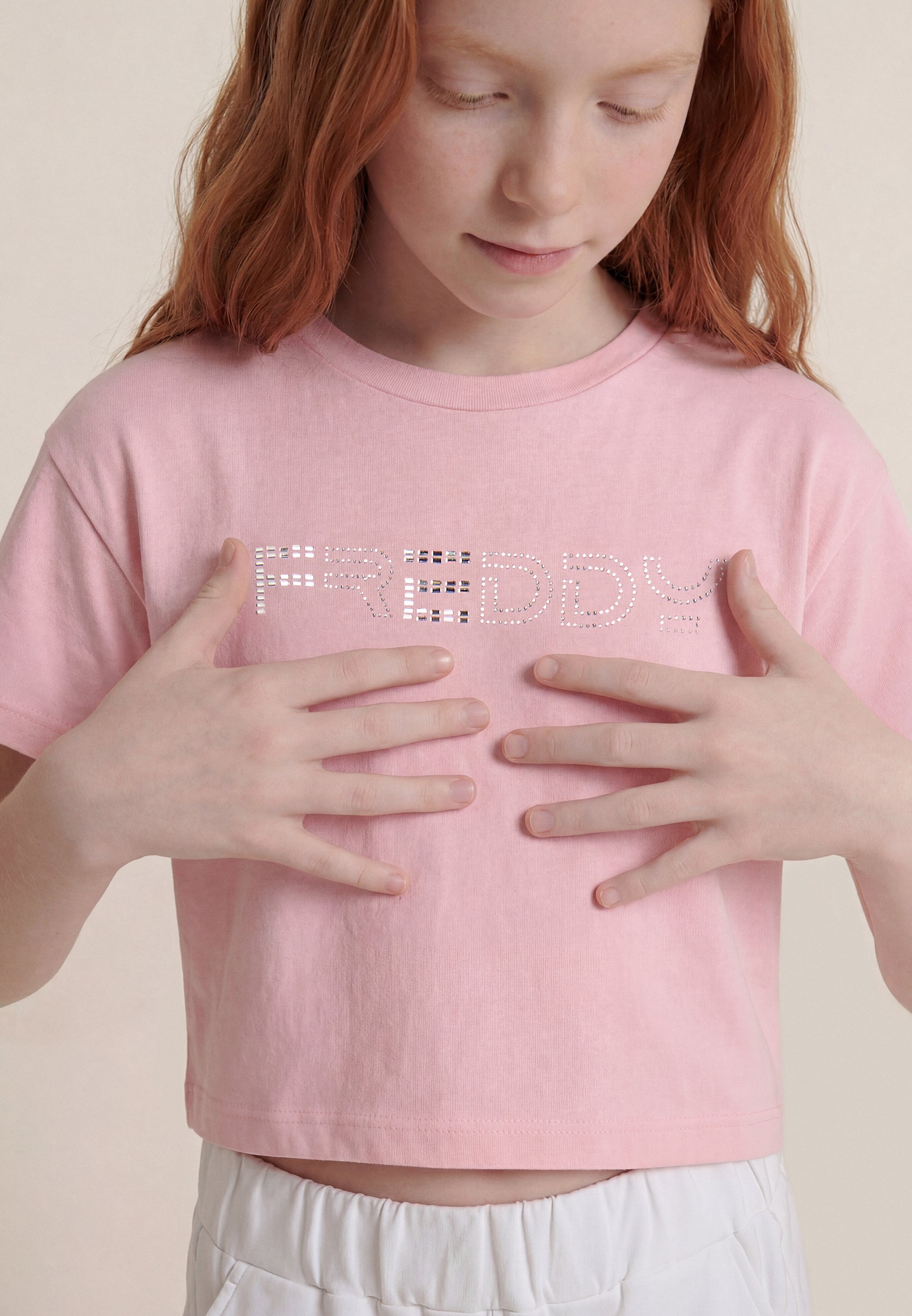 freddy-t-shirt-cropped-fille-ouverture-dos-strass-comfort image 4