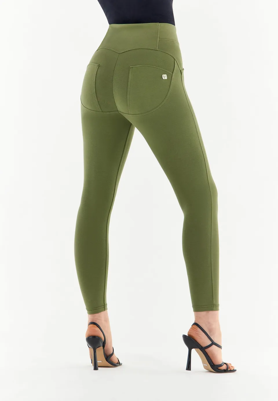 freddy-wr-up-pantalon-push-up-7-8-curvy-taille-moyenne-superskinny image 1