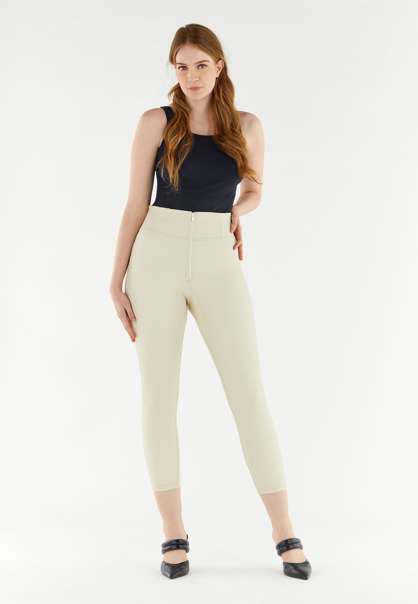 freddy-pantalon-push-up-wr-up-curvy-7-8-superskinny-simili-cuir-recycl image 2