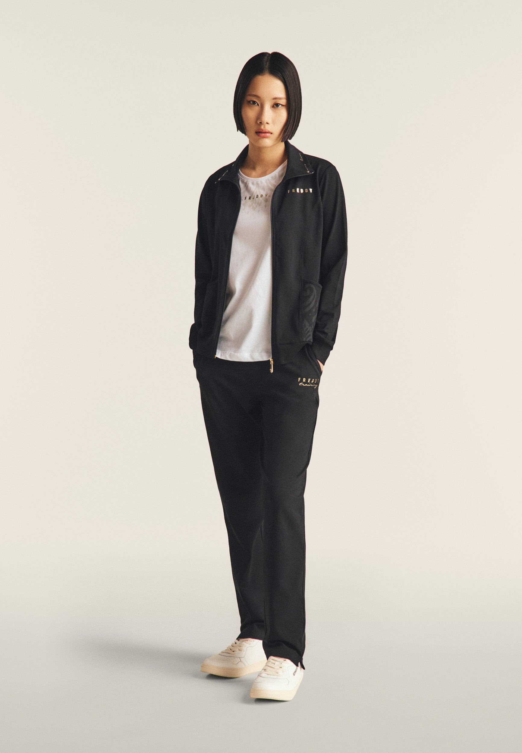 freddy-pantalon-training-femme-regular-fond-droit-fentes image 1