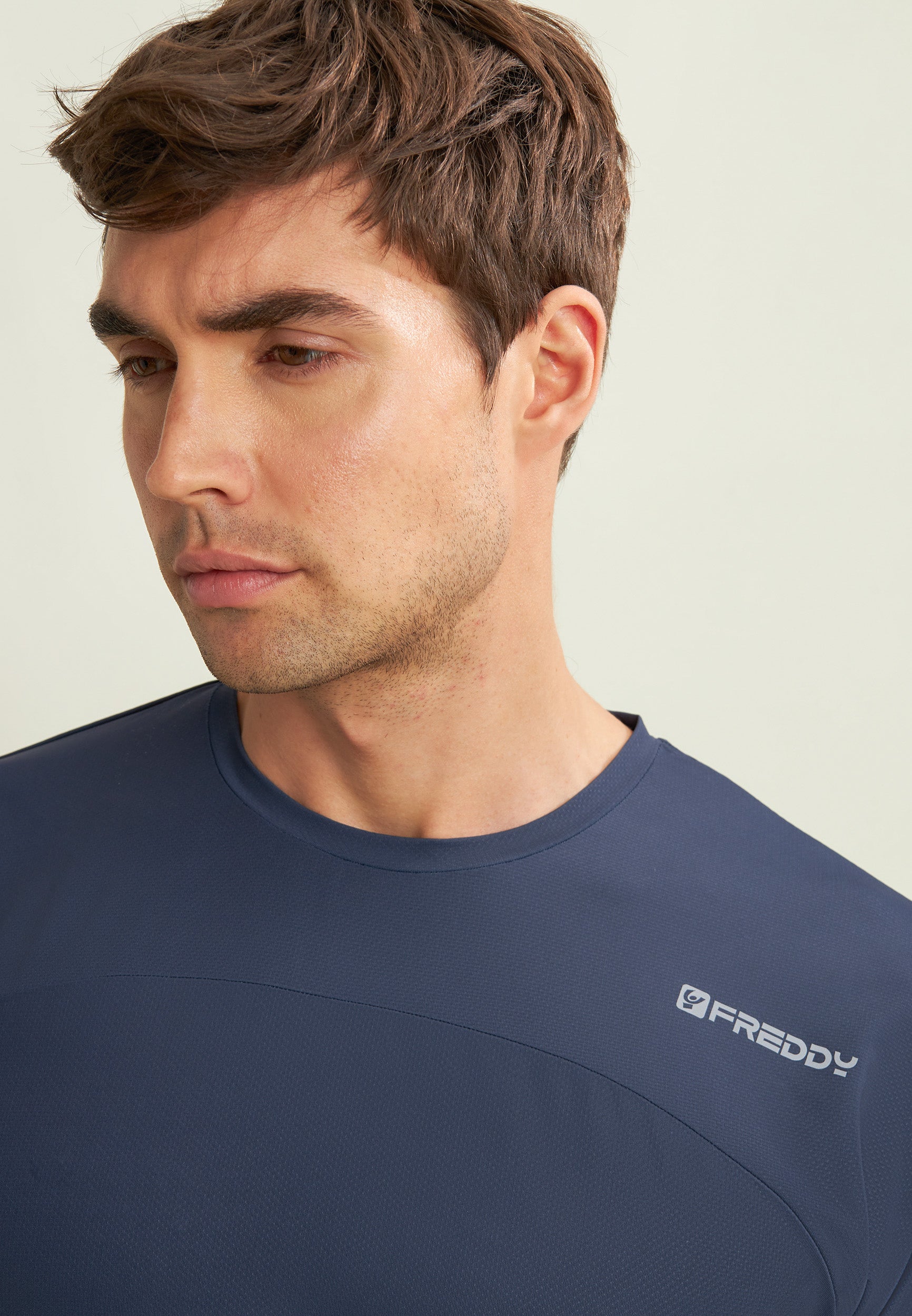freddy-t-shirt-slim-logo-c-ur-homme-fit-ergonomique image 4