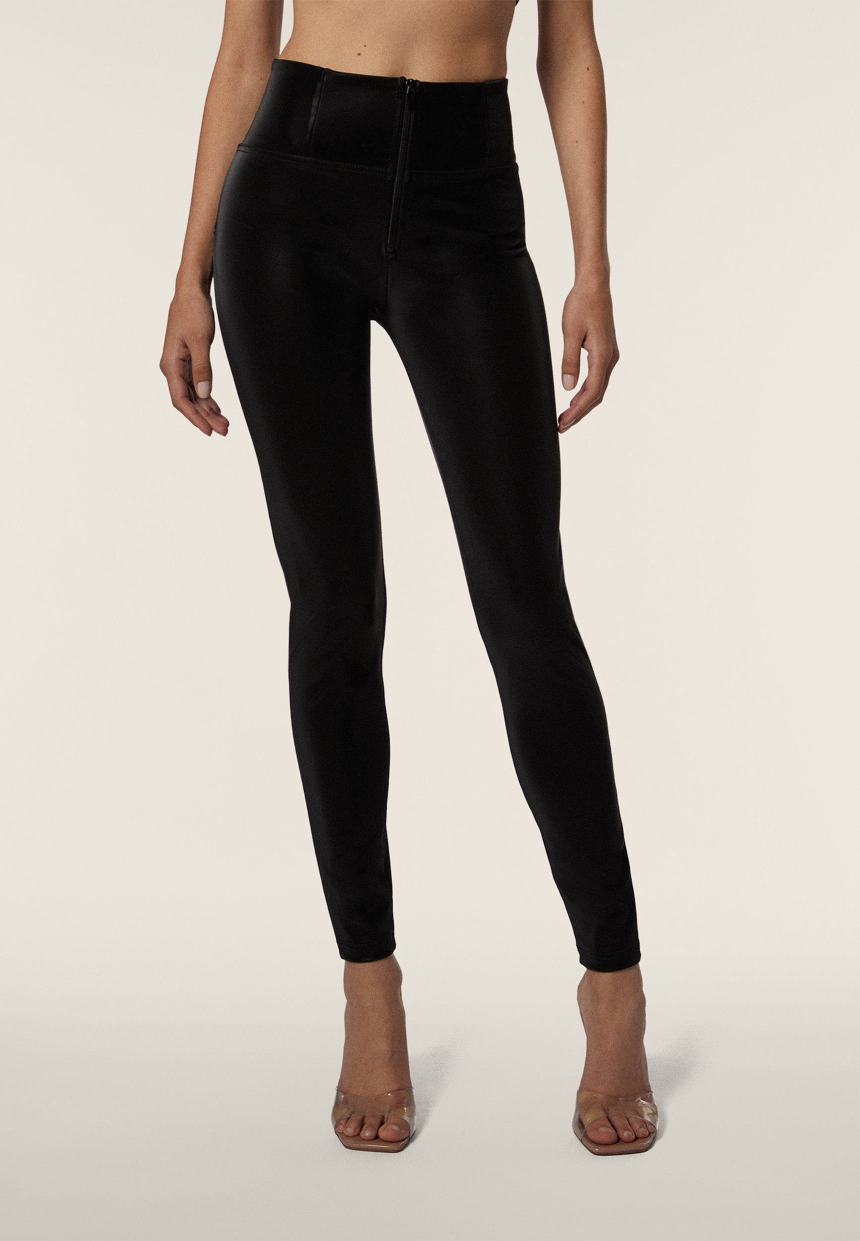 pantalon-freddy-wr-up-effet-cuir-brillant-taille-haute image 1
