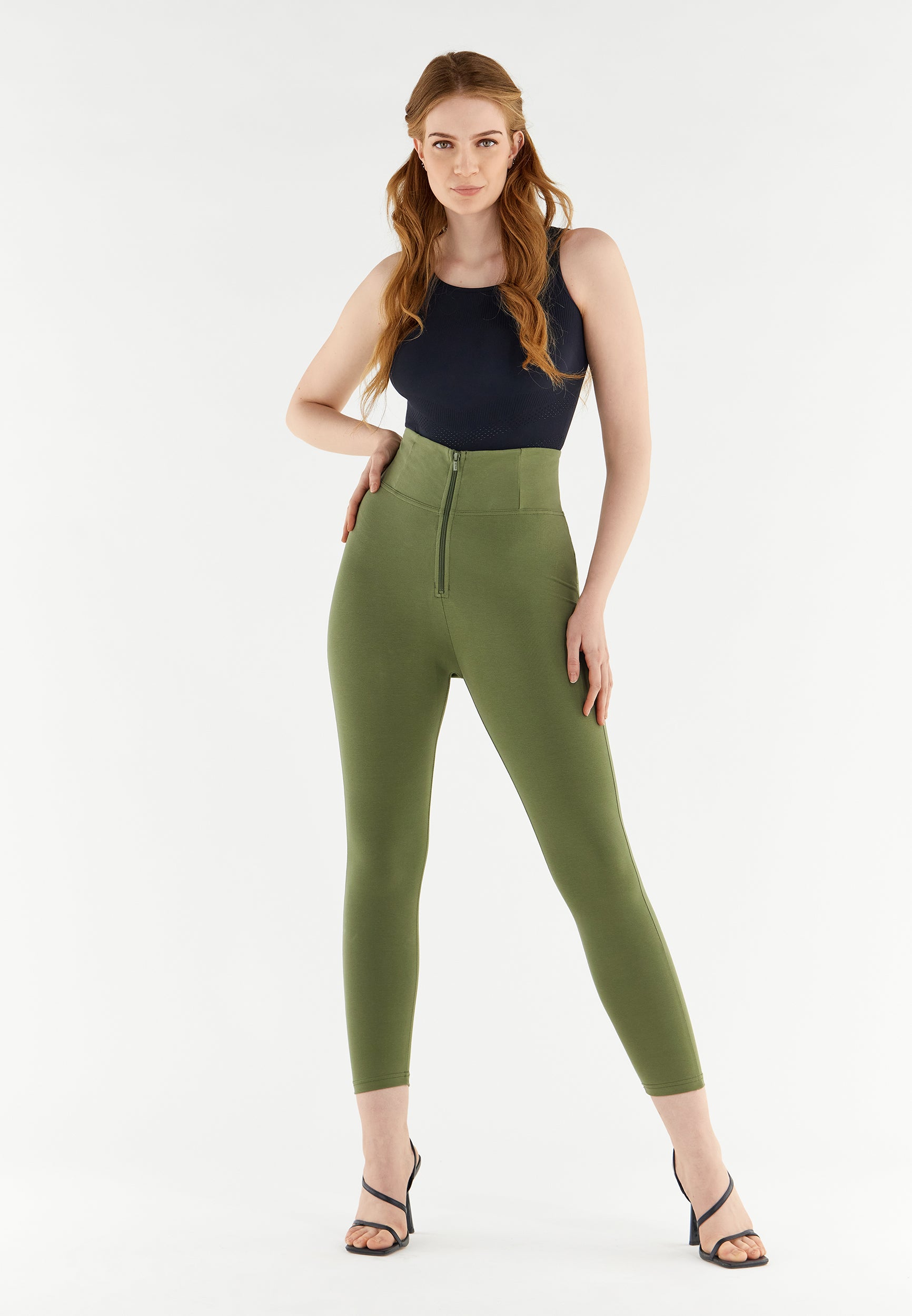 freddy-wr-up-pantalon-push-up-7-8-curvy-taille-haute-avec-zip image 2