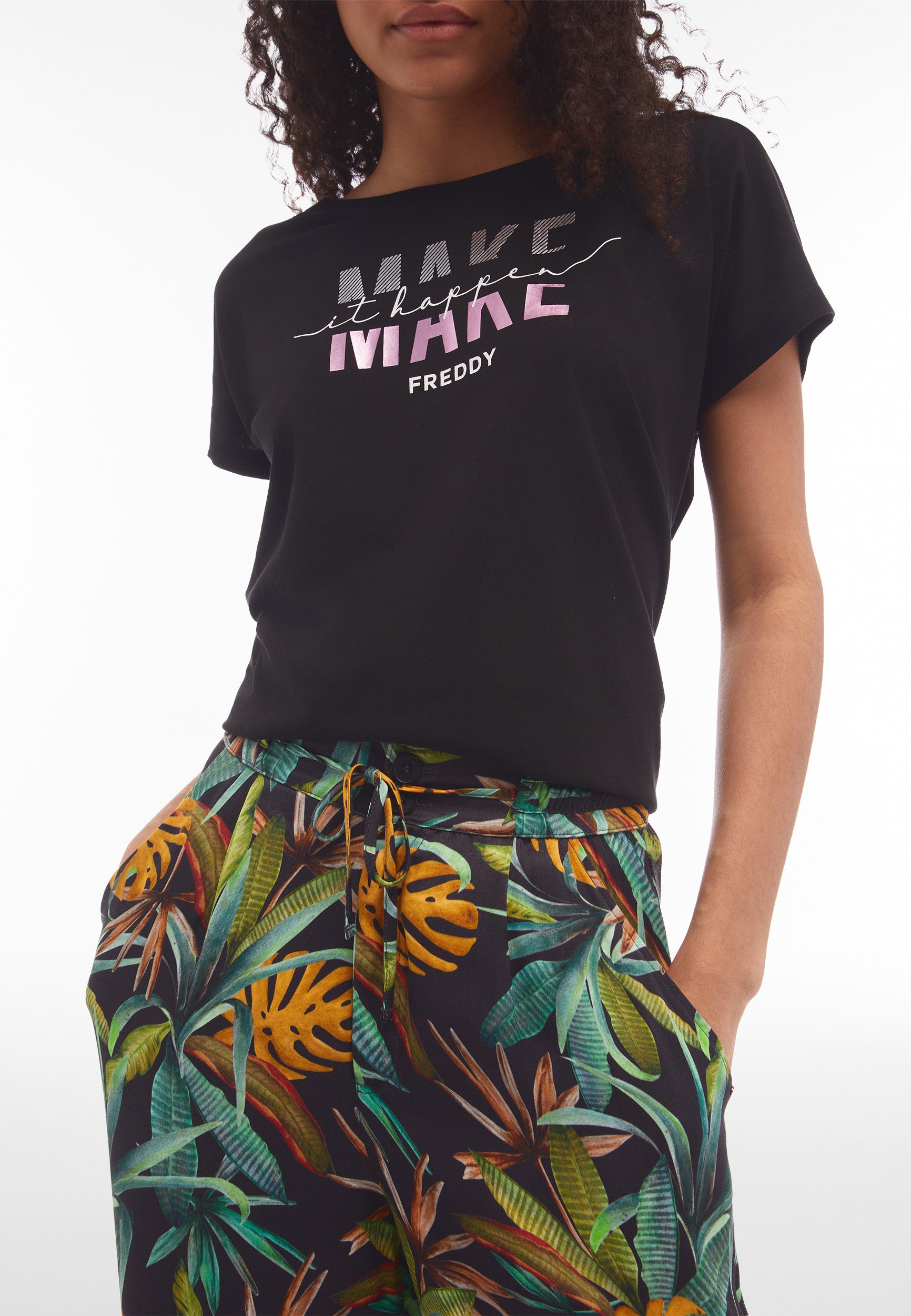 freddy-pantalon-culotte-large-en-viscose-imprim-tropical image 4