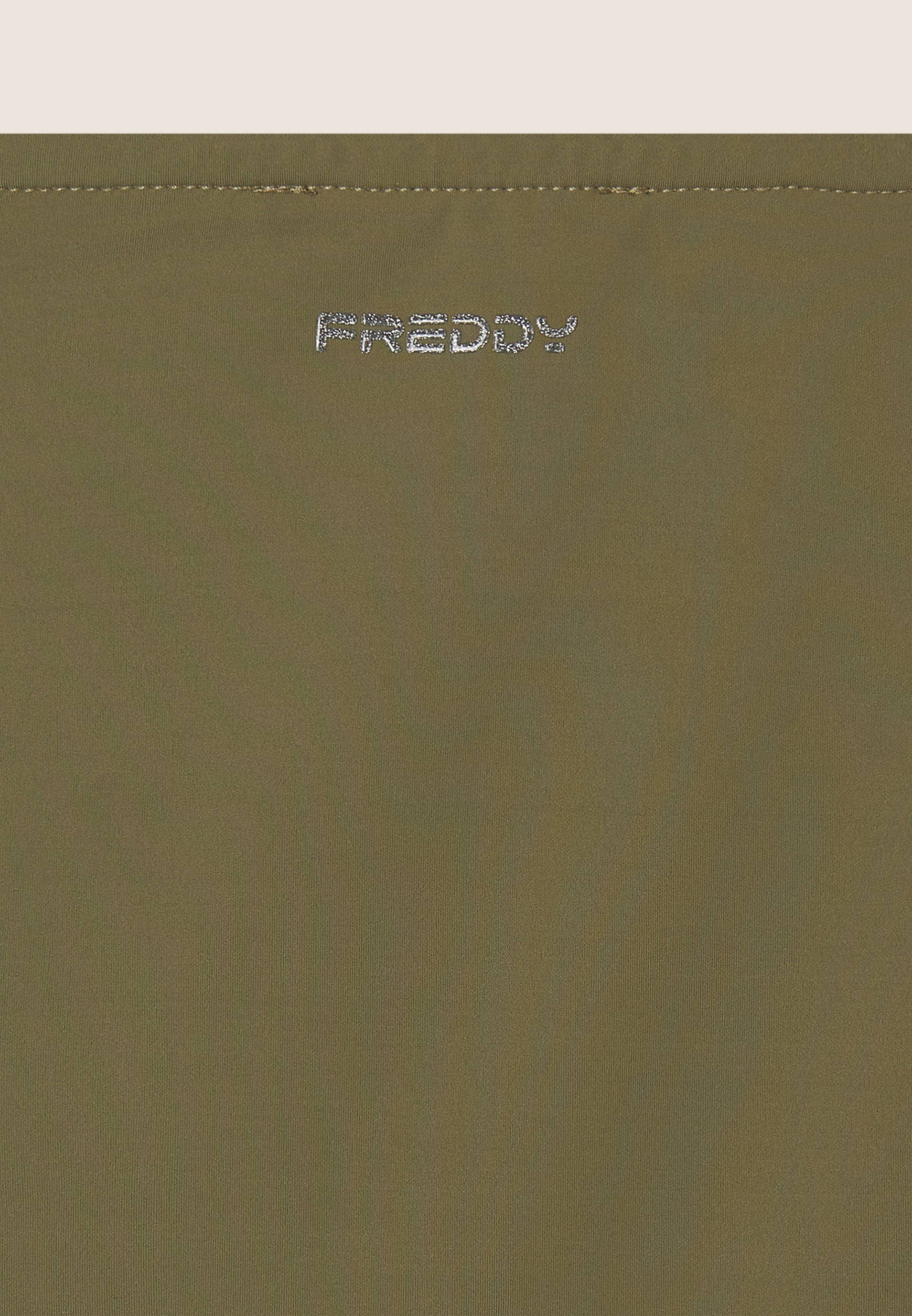 freddy-t-shirt-cropped-femme-effet-drap-d-i-w-o image 8