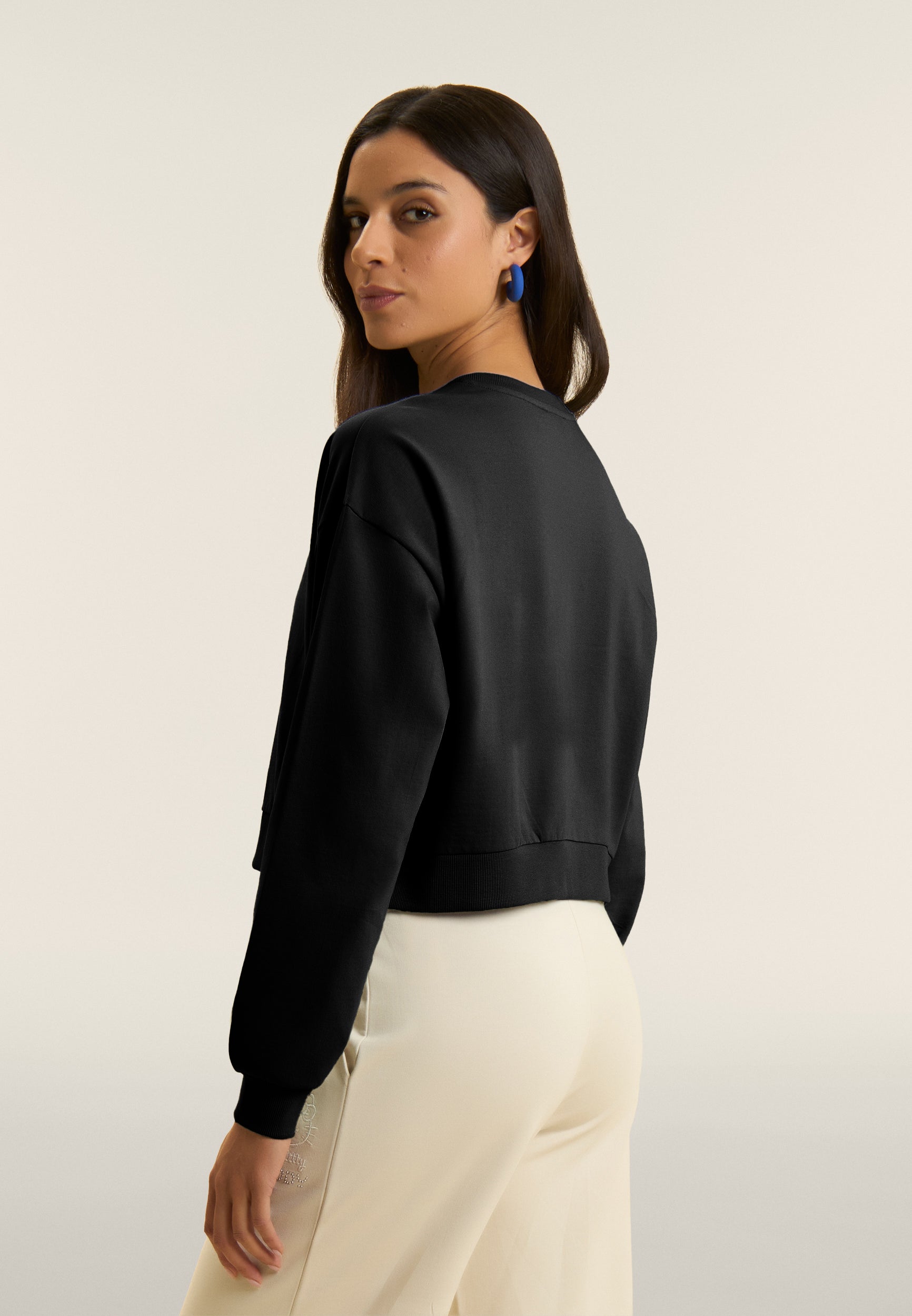 freddy-hello-kitty-sweat-cropped-col-rond-logo-clout image 3