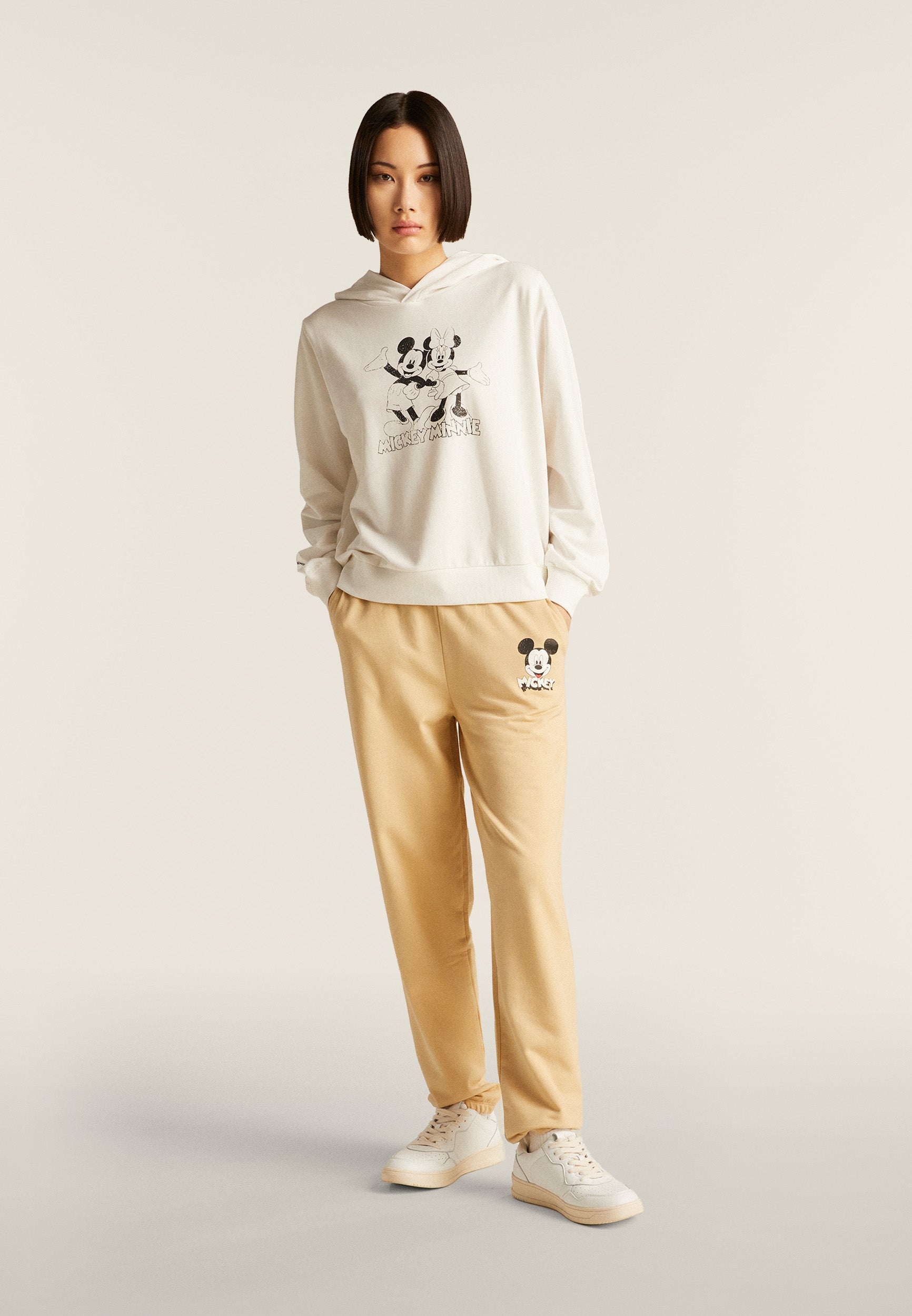 freddy-sweat-capuche-comfort-fit-mickey-minnie image 2